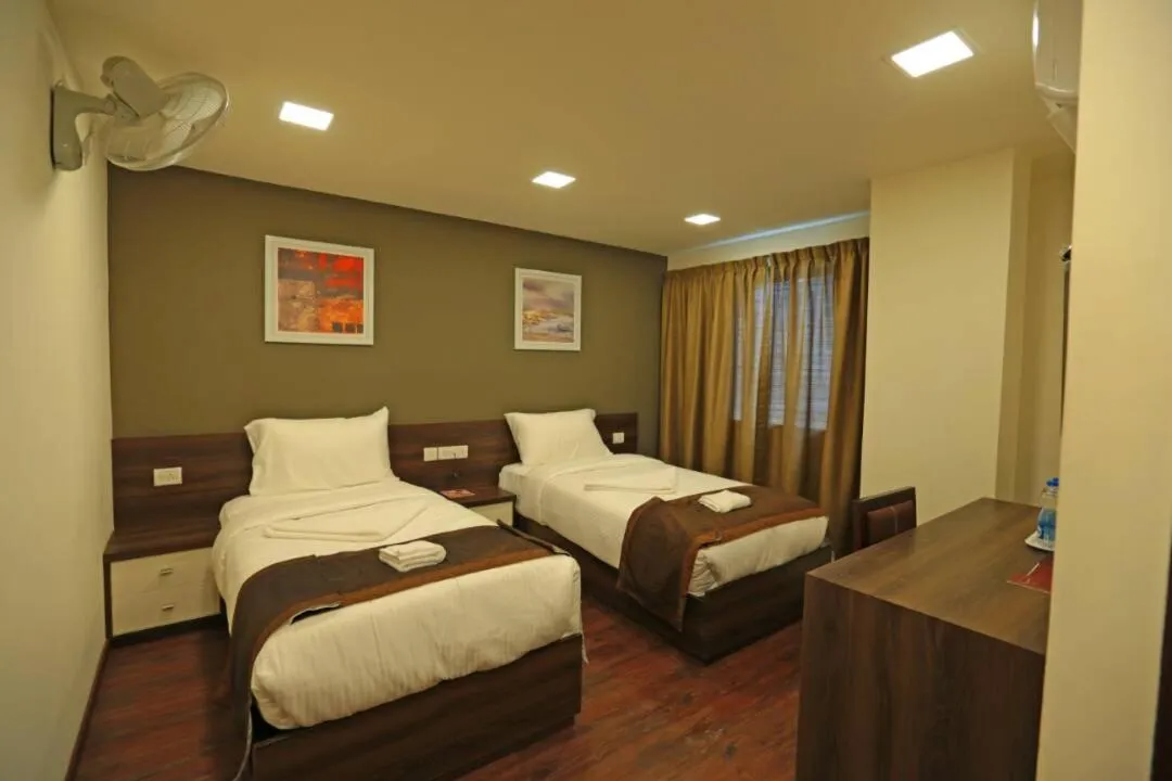Bed in Hotel Royal Inn - Electronic City