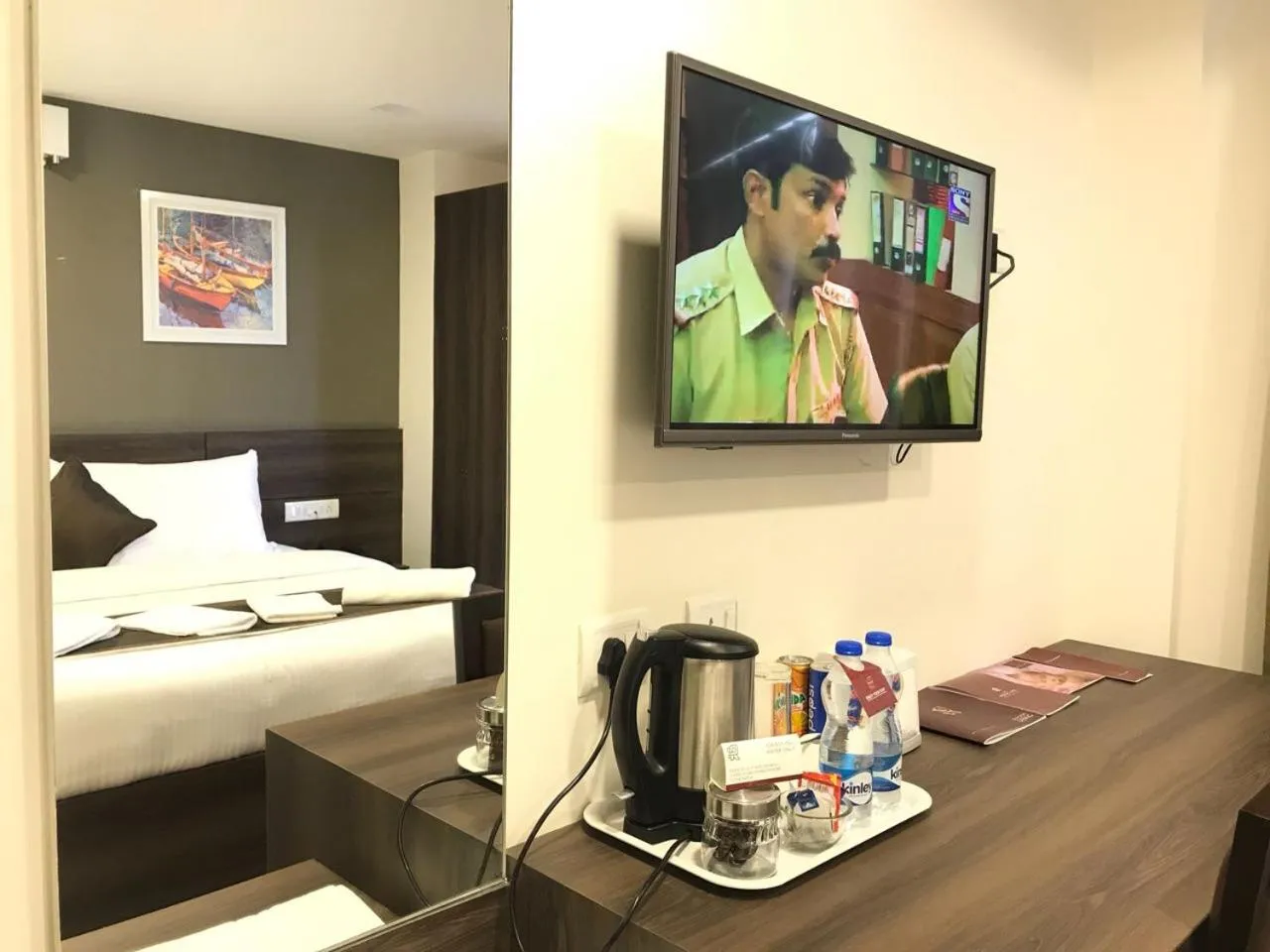 Bed in Hotel Royal Inn - Electronic City