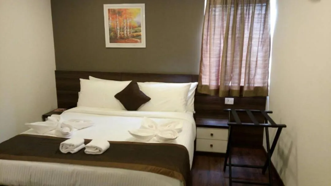 Bed in Hotel Royal Inn - Electronic City