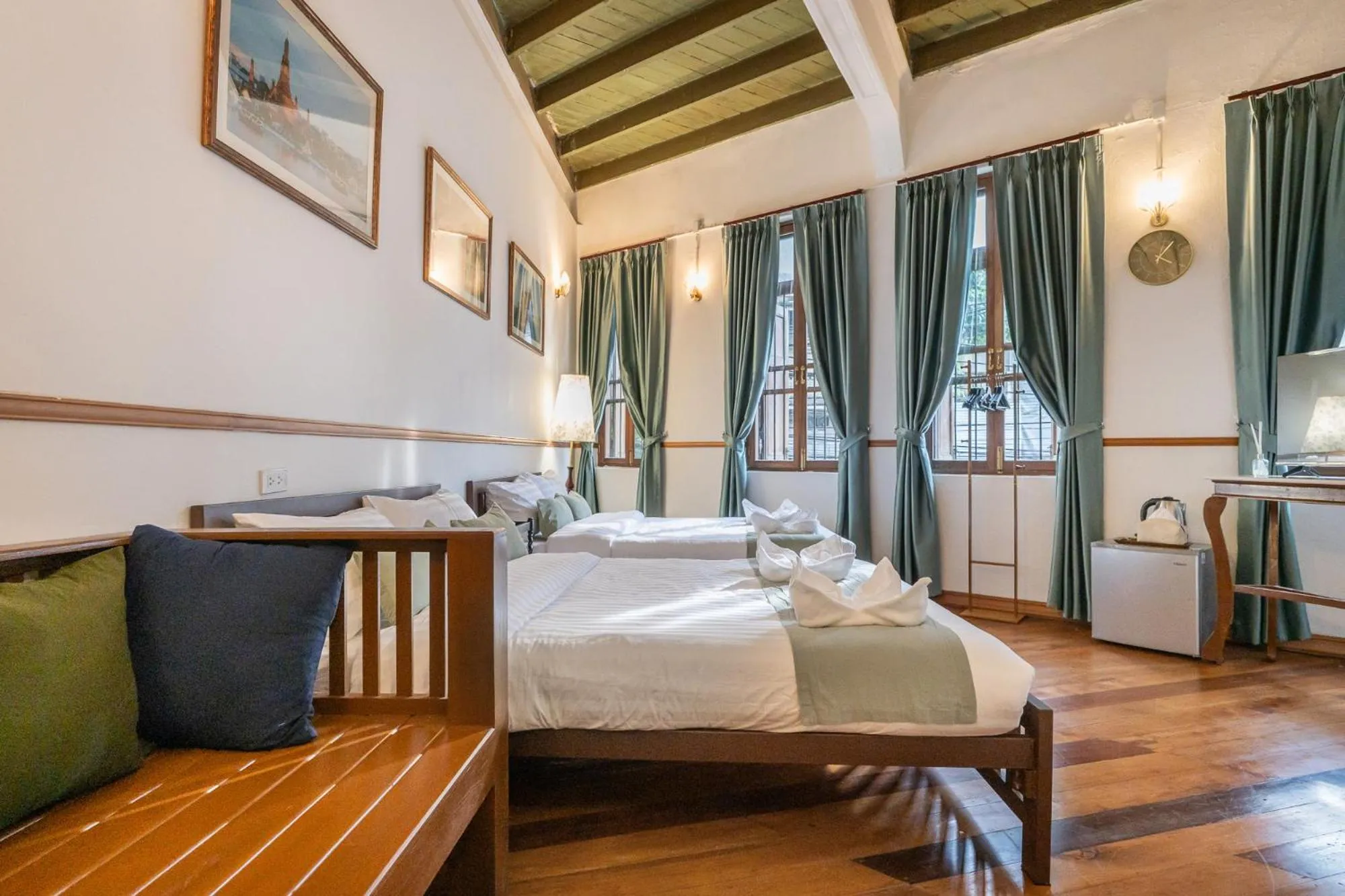 Photo of the whole room, Bed in Arun Sa Wad 103 NaNa