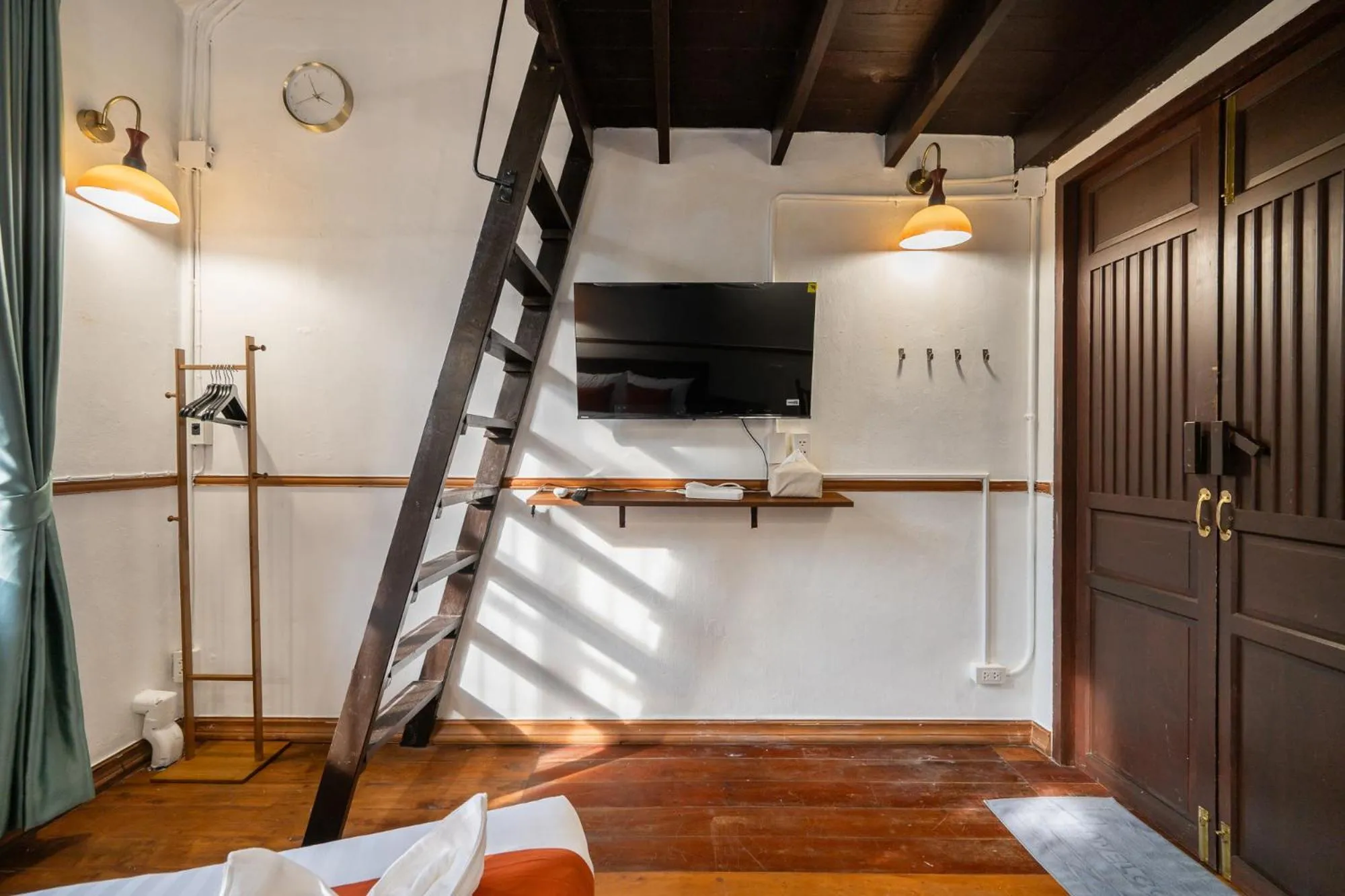 Communal lounge/ TV room, Bed in Arun Sa Wad 103 NaNa