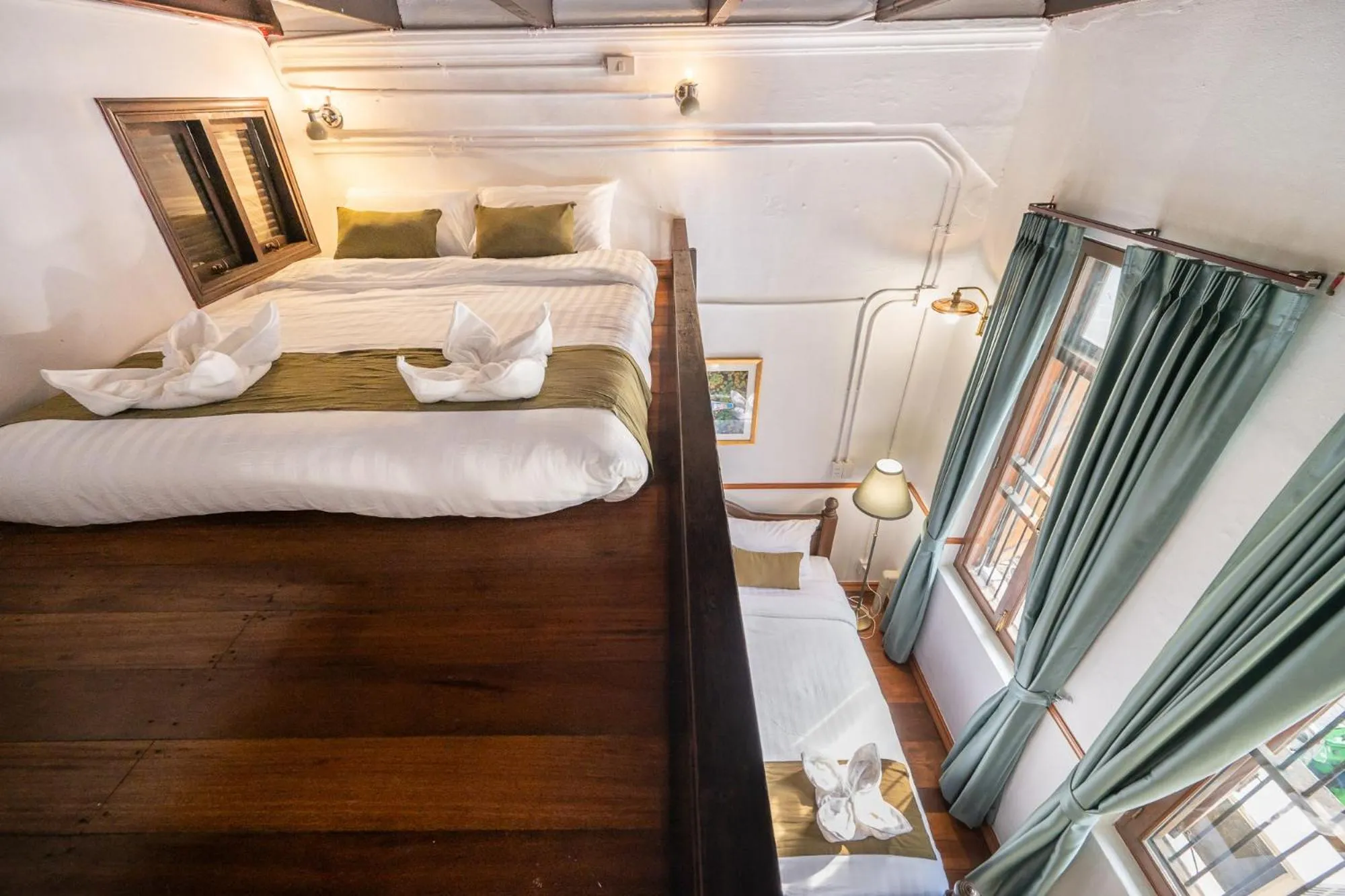 Photo of the whole room, Bed in Arun Sa Wad 103 NaNa