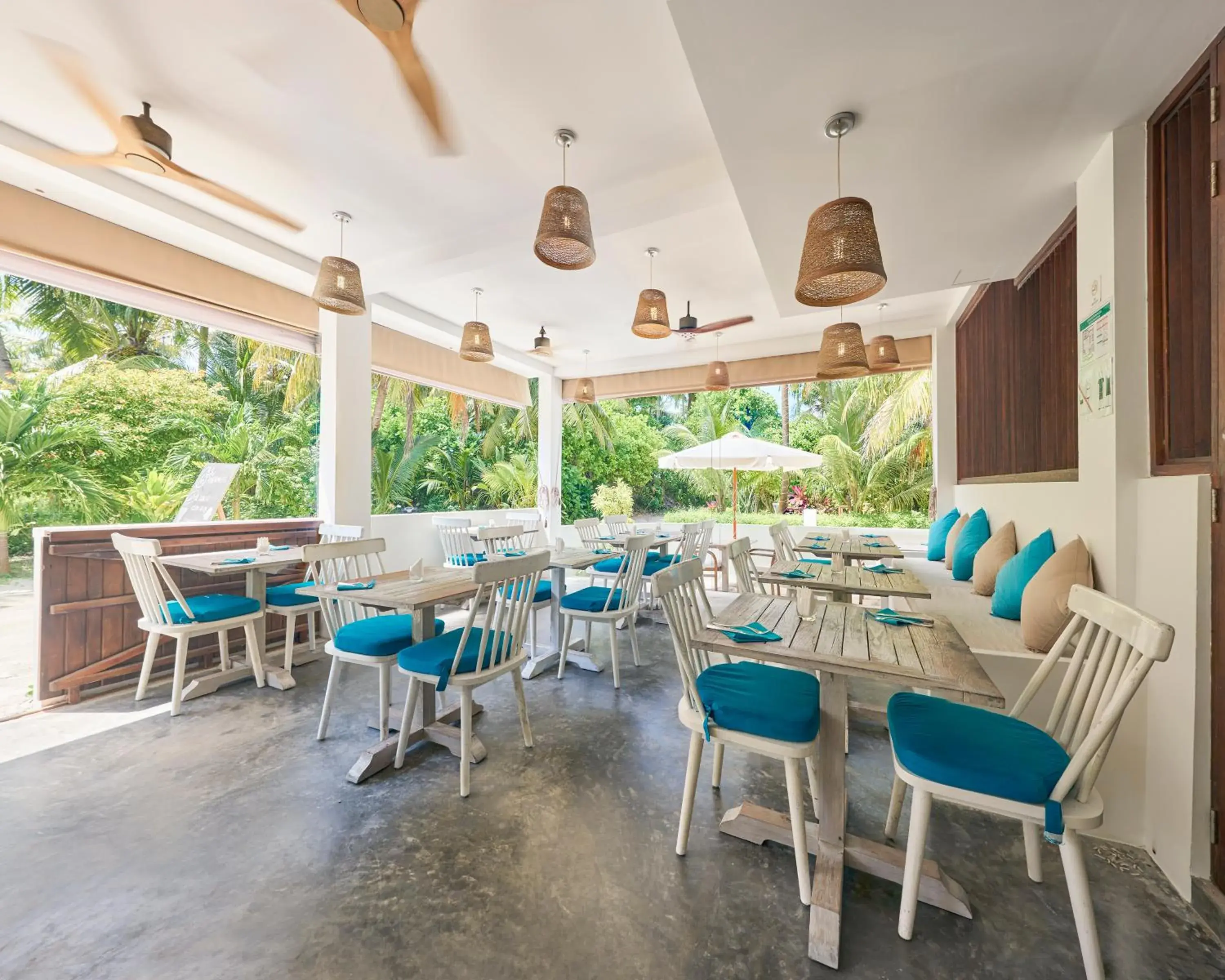 Restaurant/places to eat in Bliss Dhigurah Restaurant/places to eat in Bliss Dhigurah