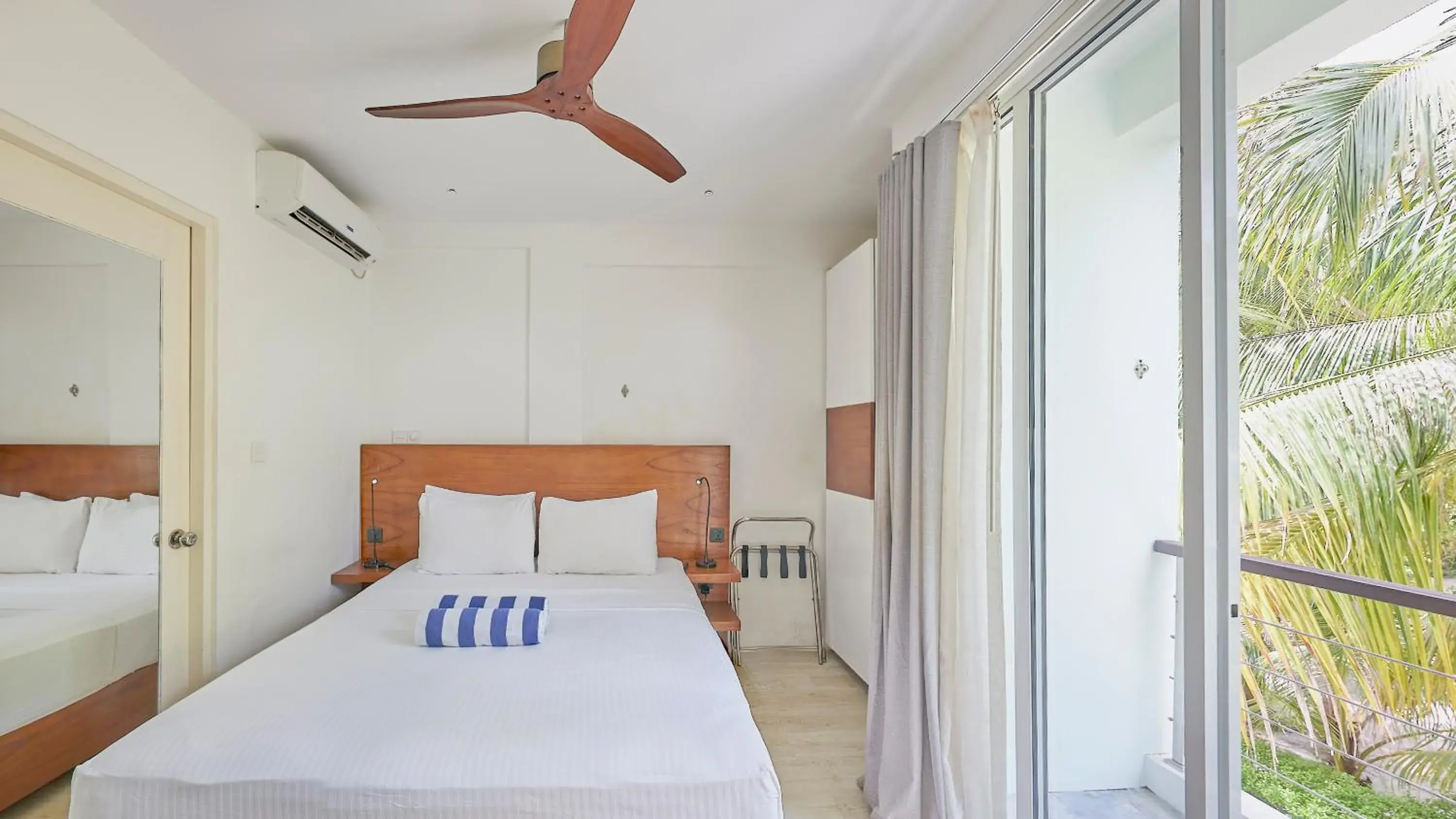 Budget Double Room - single occupancy in Bliss Dhigurah Budget Double Room - single occupancy in Bliss Dhigurah