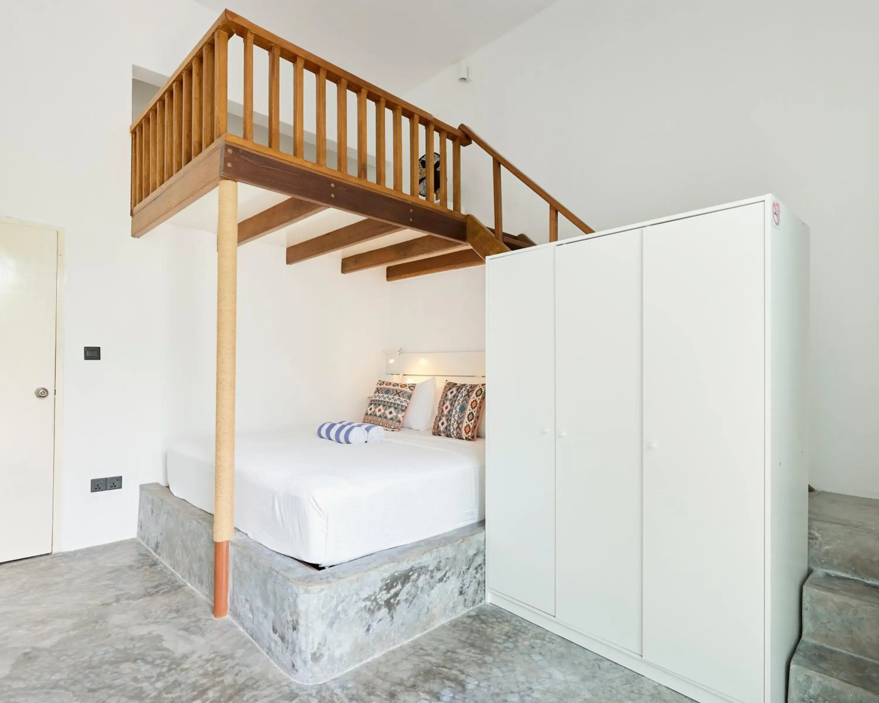 Luxury Quadruple Room in Bliss Dhigurah Luxury Quadruple Room in Bliss Dhigurah