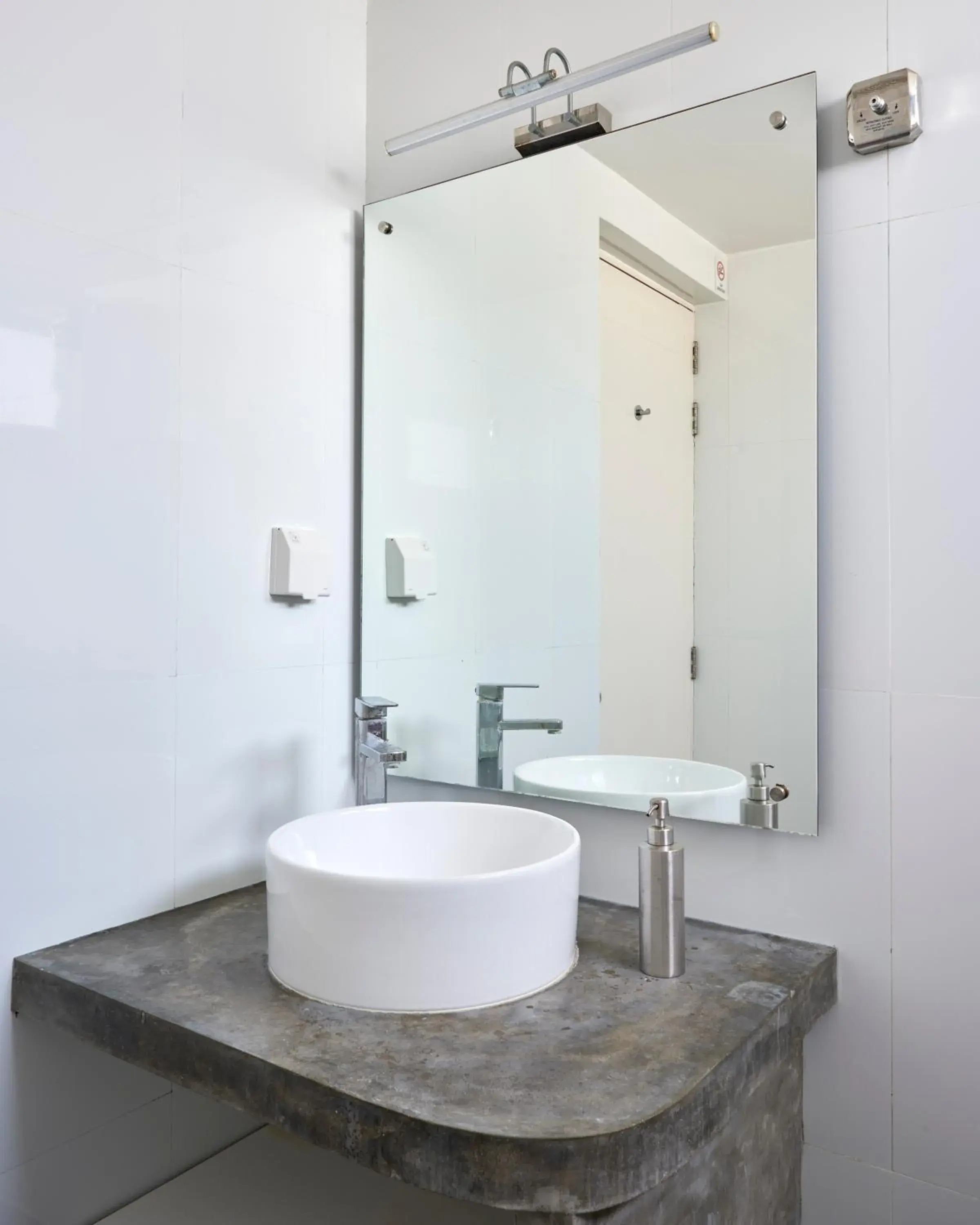 Bathroom in Bliss Dhigurah Bathroom in Bliss Dhigurah