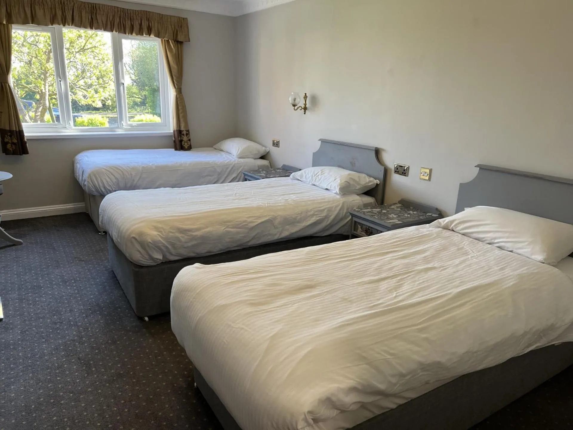 Bedroom, Bed in The Pear Tree Inn & Country Hotel