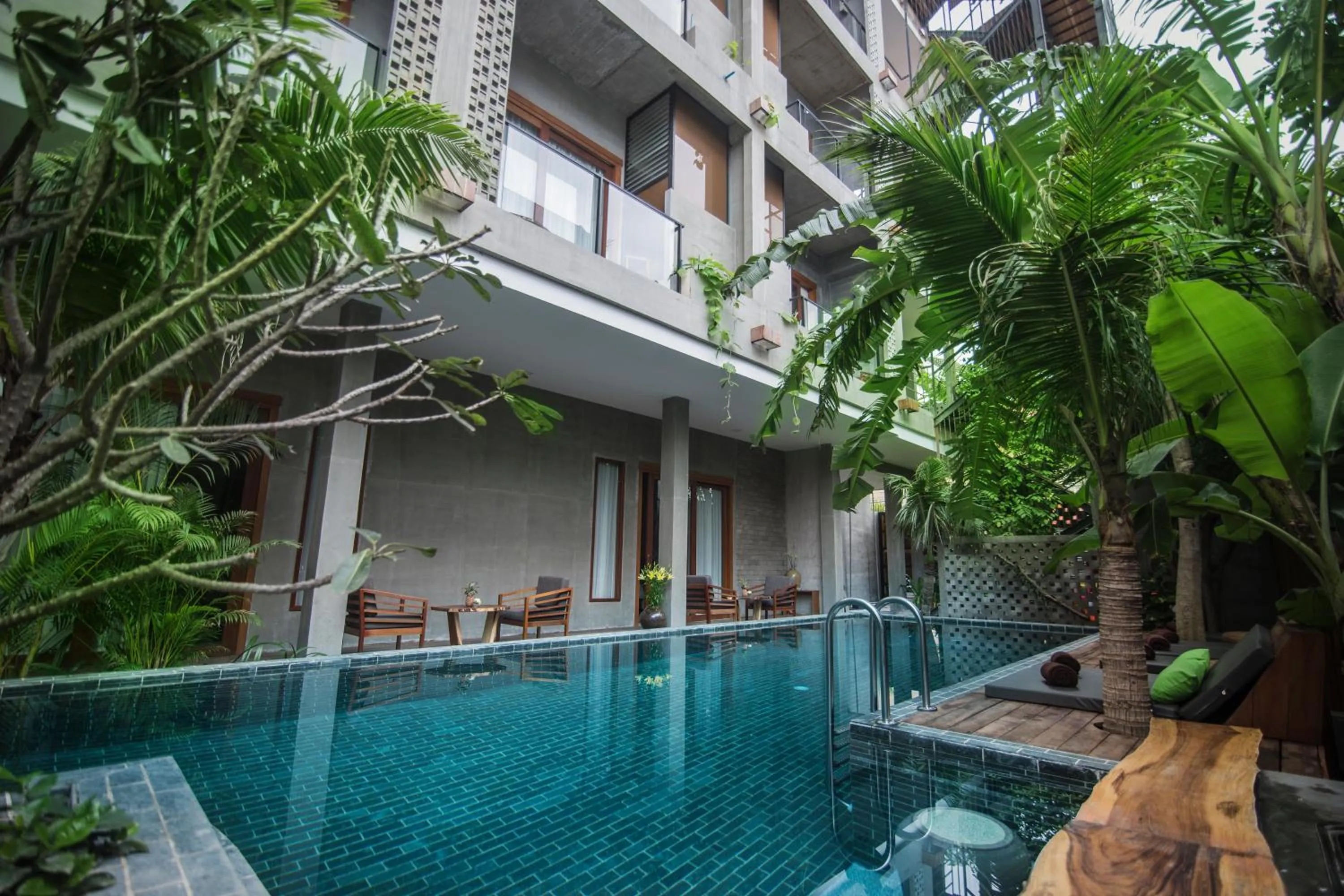 Swimming pool in Sarina Boutique Hotel