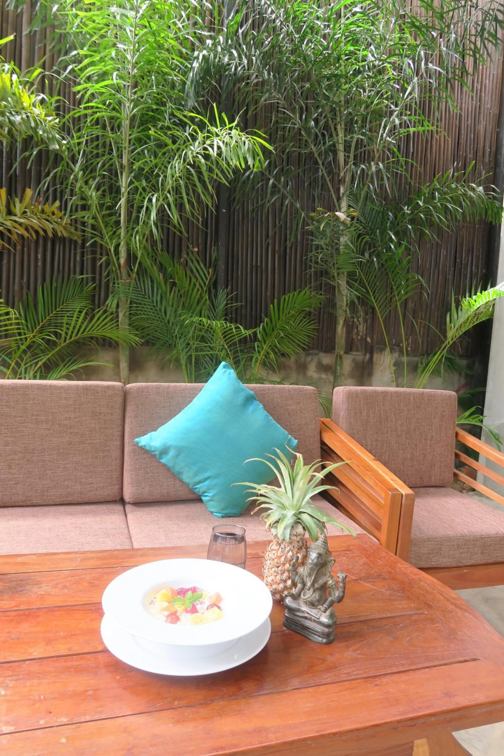 Meals in Sarina Boutique Hotel