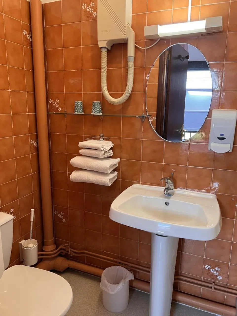 Bathroom in Hostellerie Au rendez-vous des amis