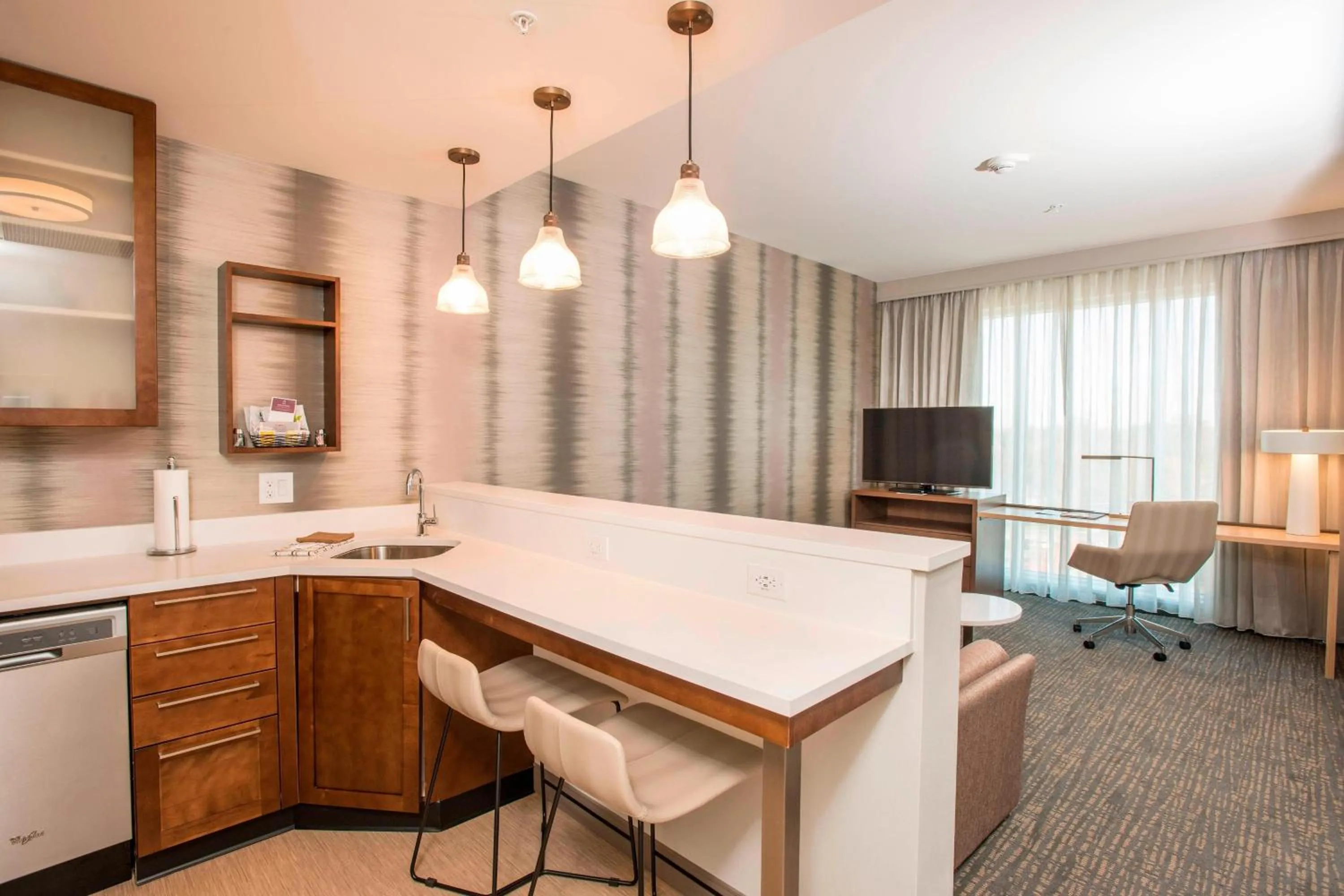 Kitchen or kitchenette in Residence Inn by Marriott Cincinnati Midtown/Rookwood