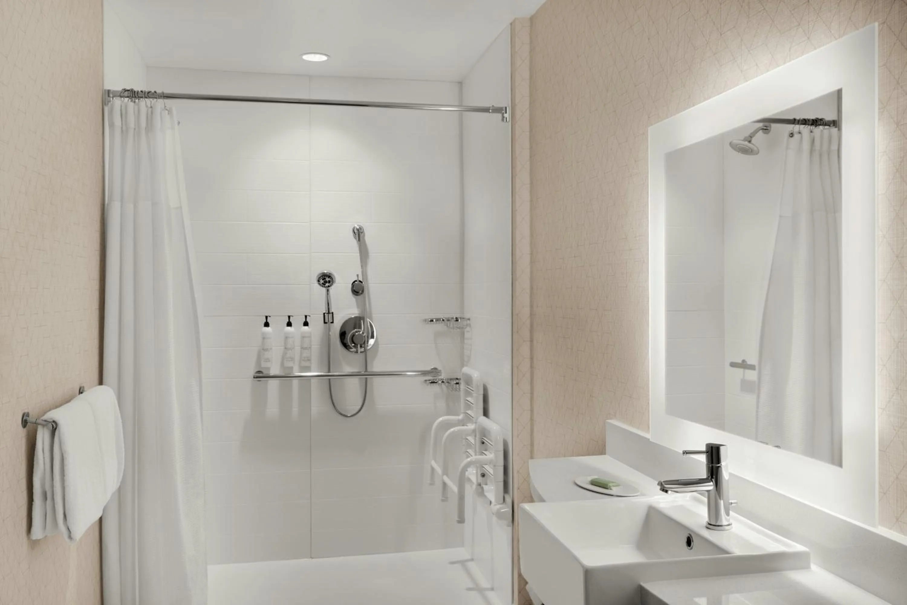 Bathroom in SpringHill Suites by Marriott Chicago Southeast/Munster, IN