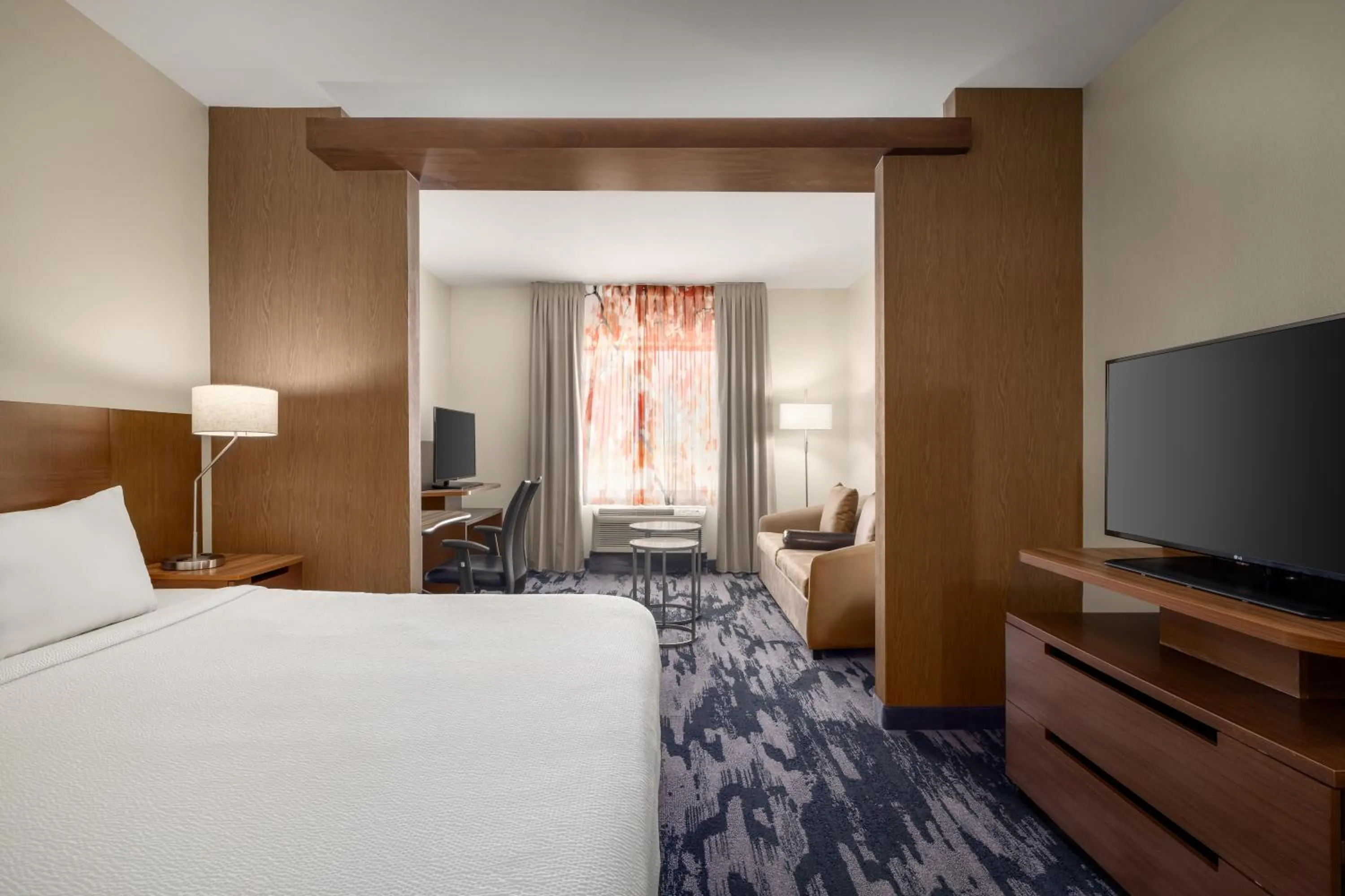 Photo of the whole room, Bed in Fairfield Inn & Suites by Marriott West Monroe