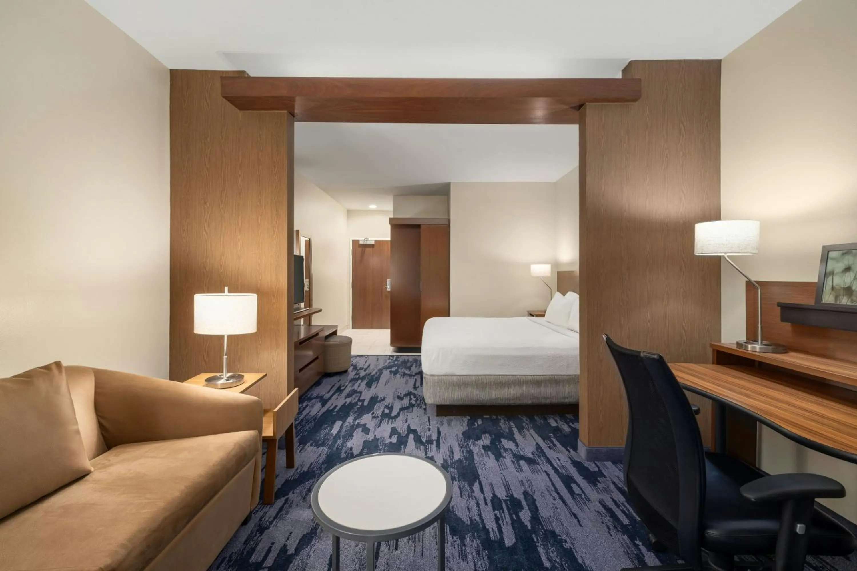 Photo of the whole room, Bed in Fairfield Inn & Suites by Marriott West Monroe