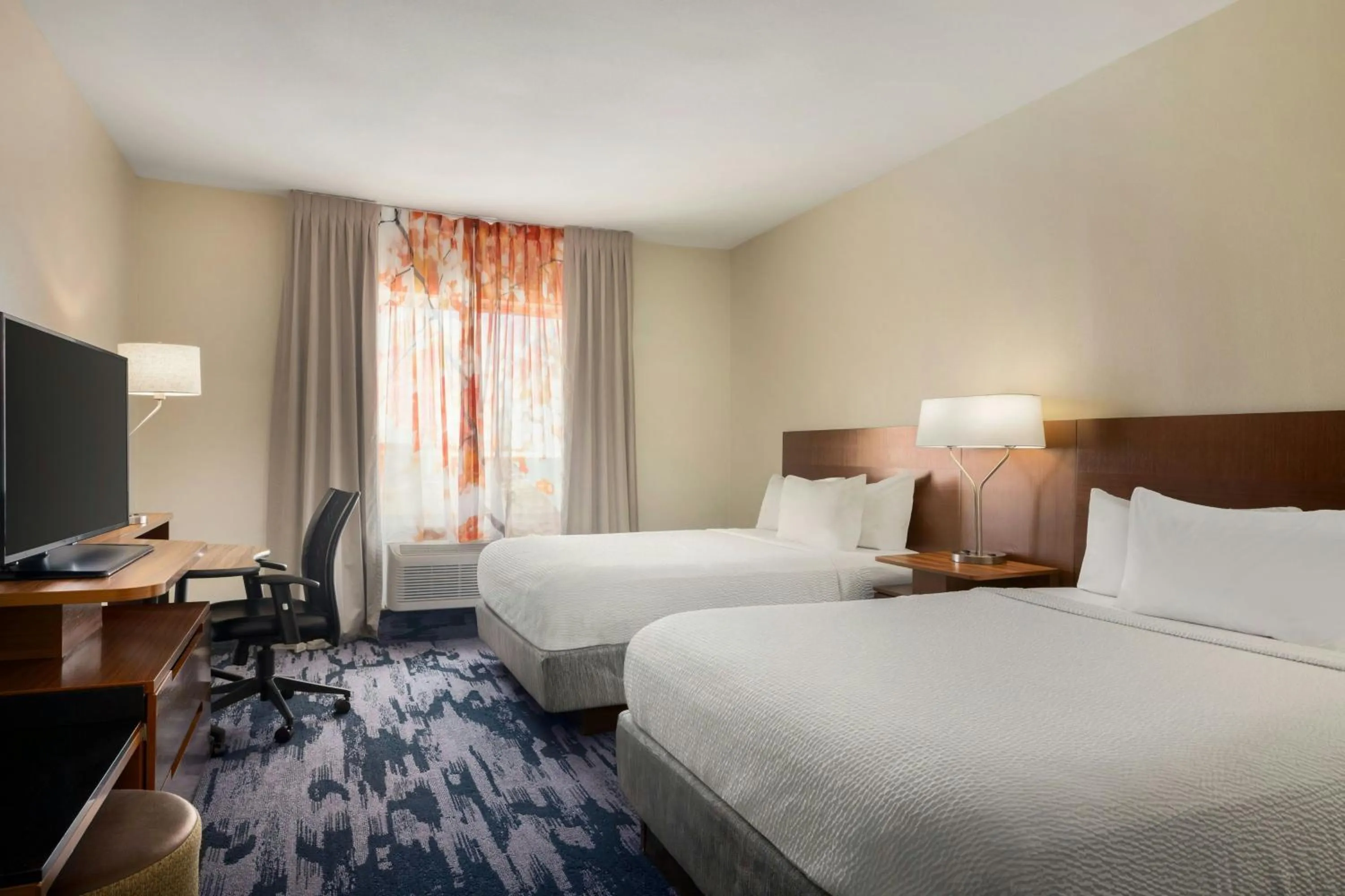 Photo of the whole room, Bed in Fairfield Inn & Suites by Marriott West Monroe