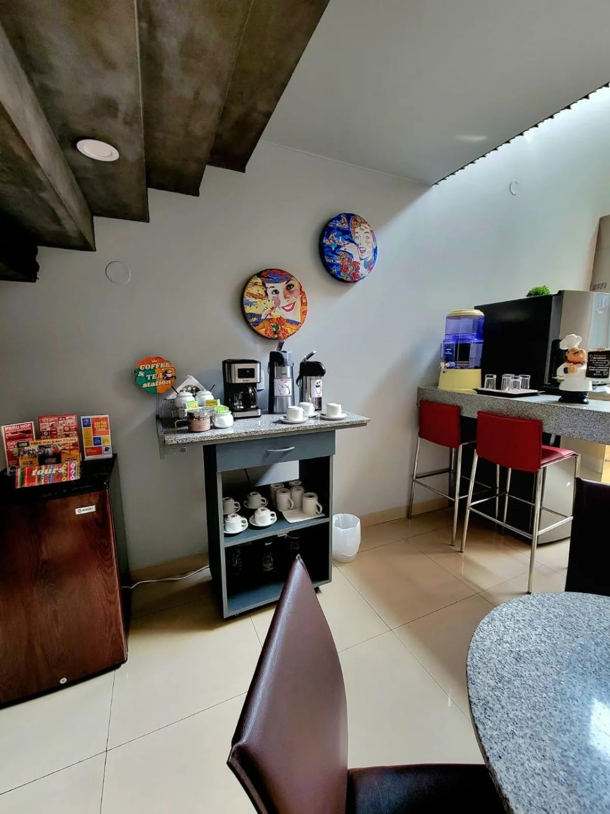 Coffee/tea facilities in 3B Barranco by Katari Hoteles