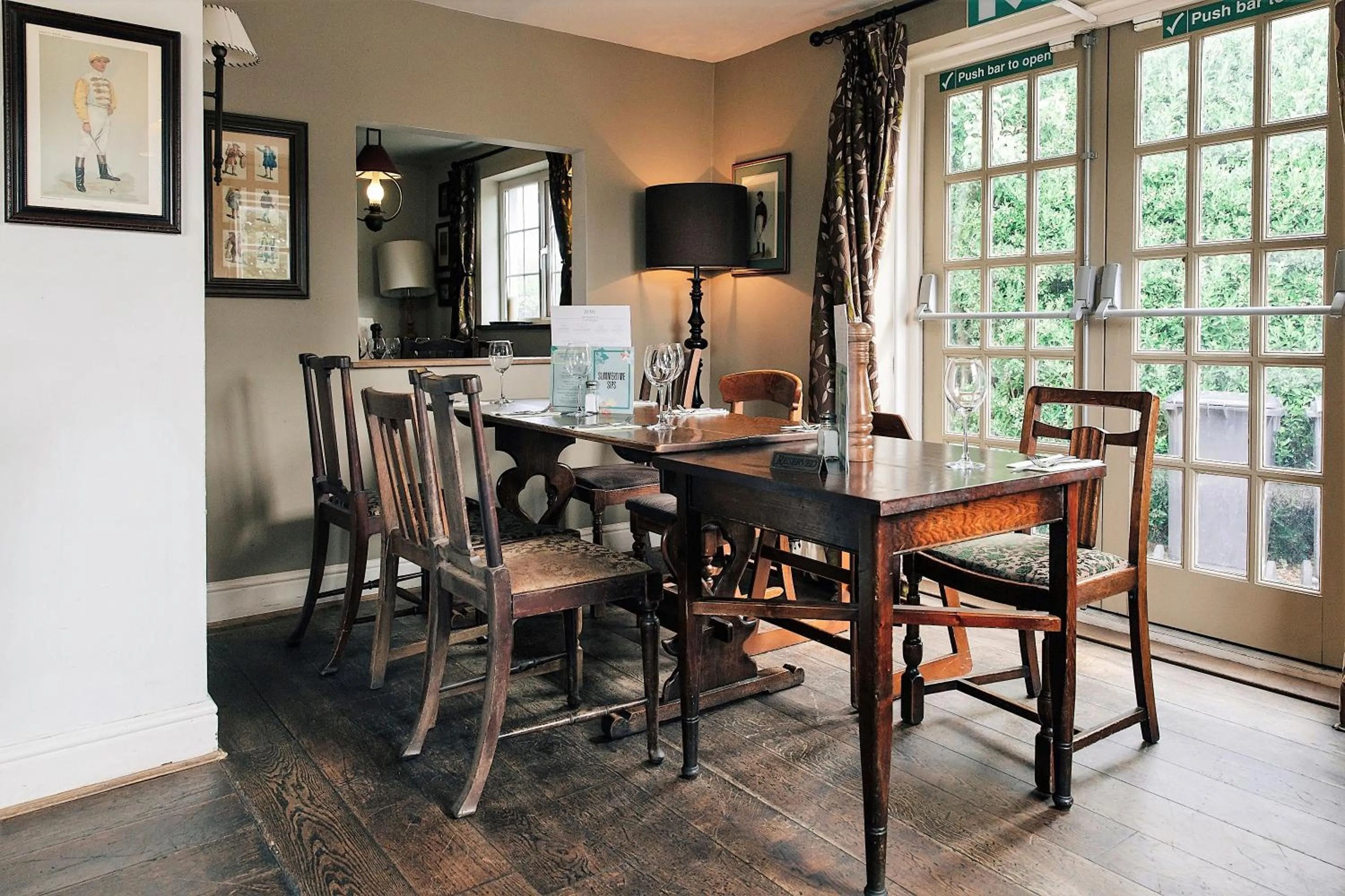 Day in Rose And Crown