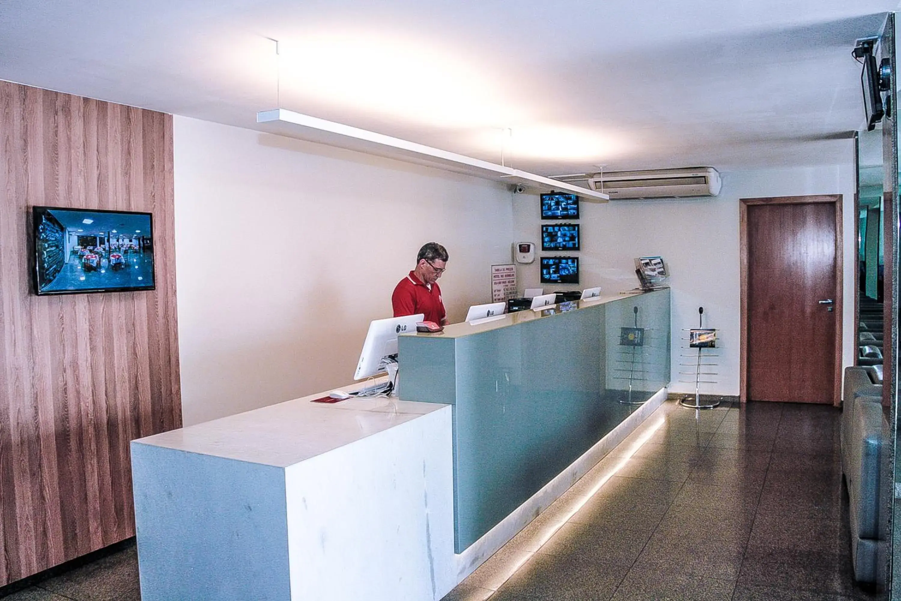 Lobby or reception in Hotel Rio Vermelho Lobby or reception in Hotel Rio Vermelho