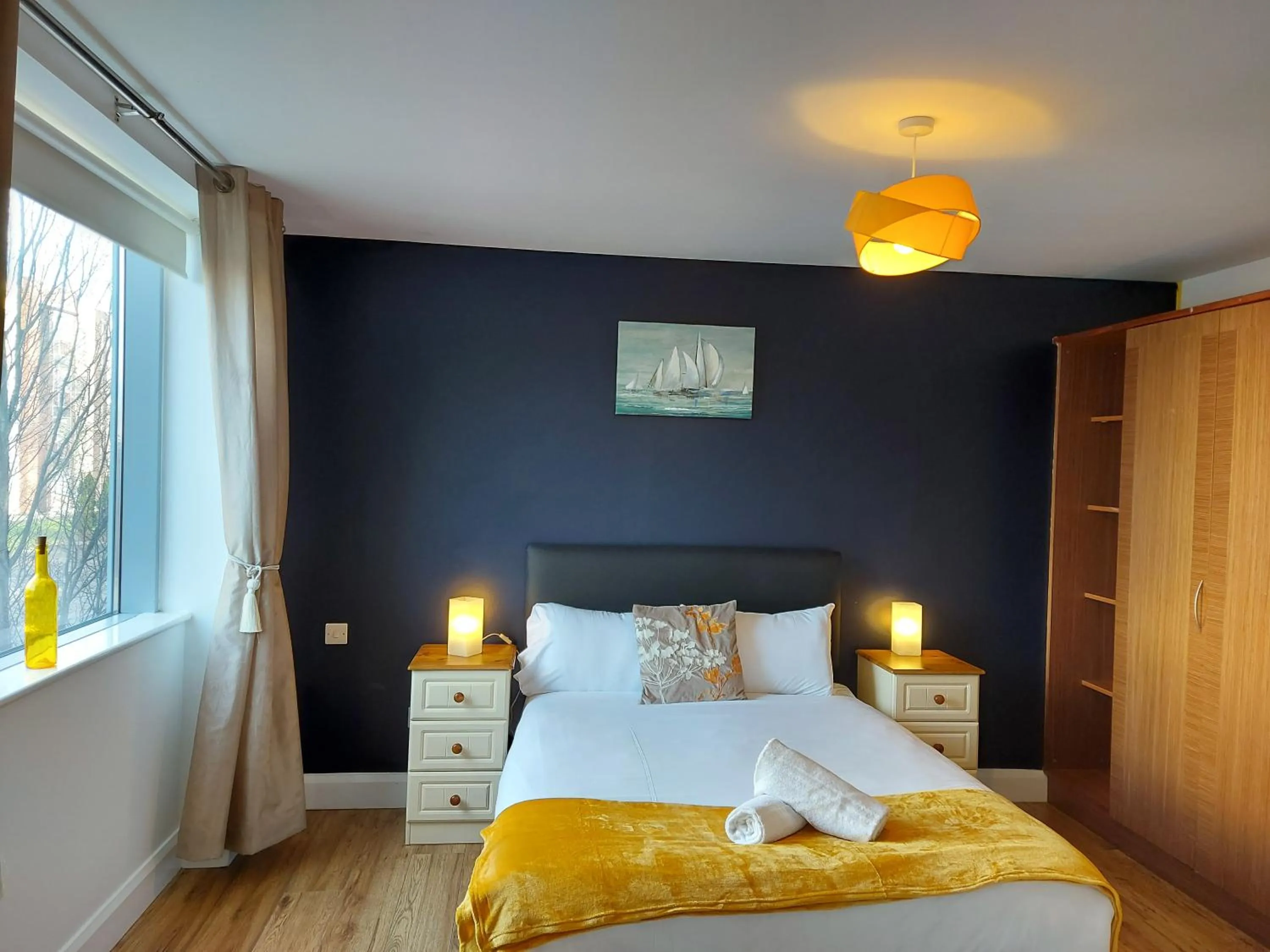 Bedroom, Bed in Wild Atlantic Apartments Killarney