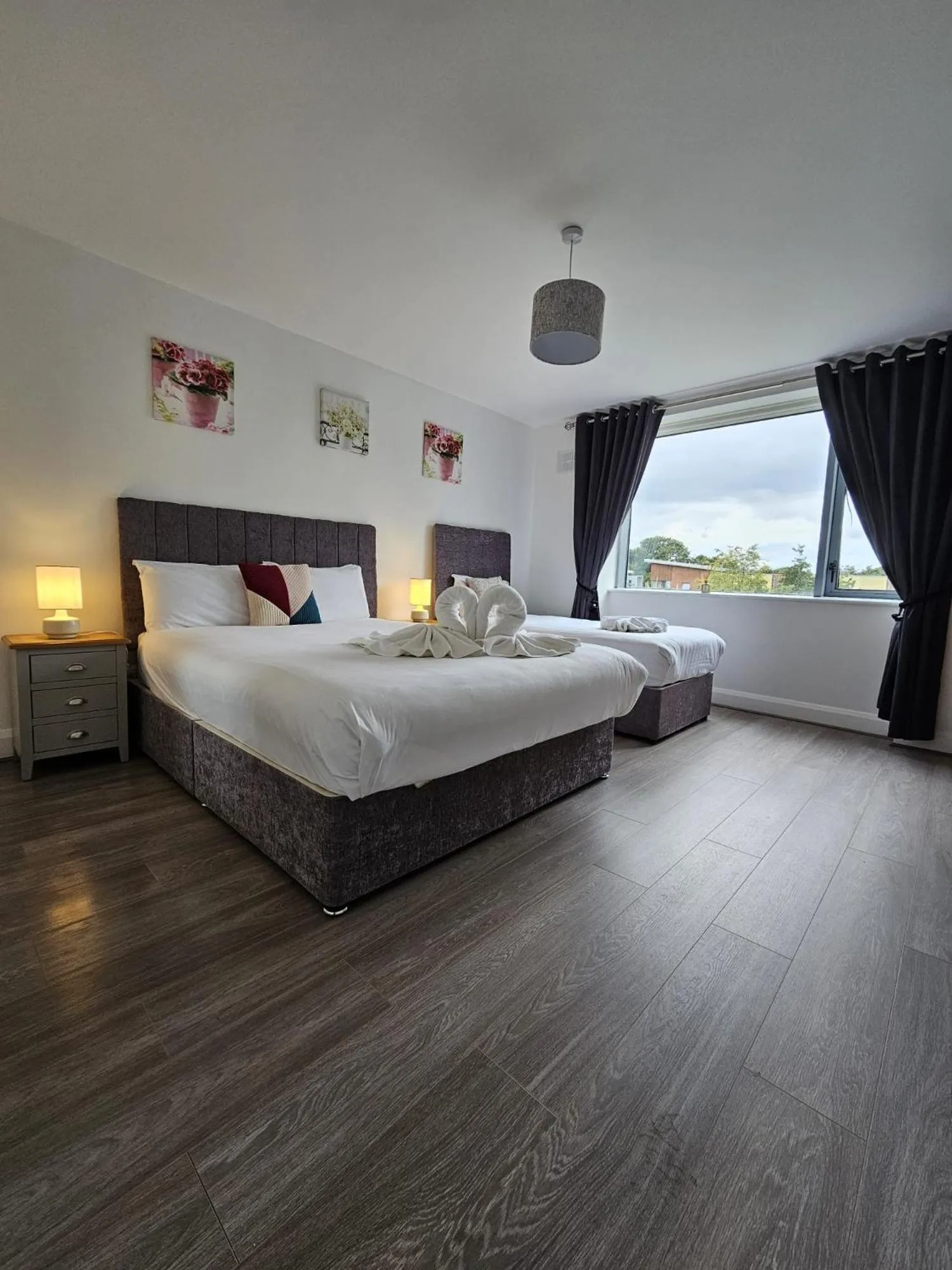 Bedroom, Bed in Wild Atlantic Apartments Killarney