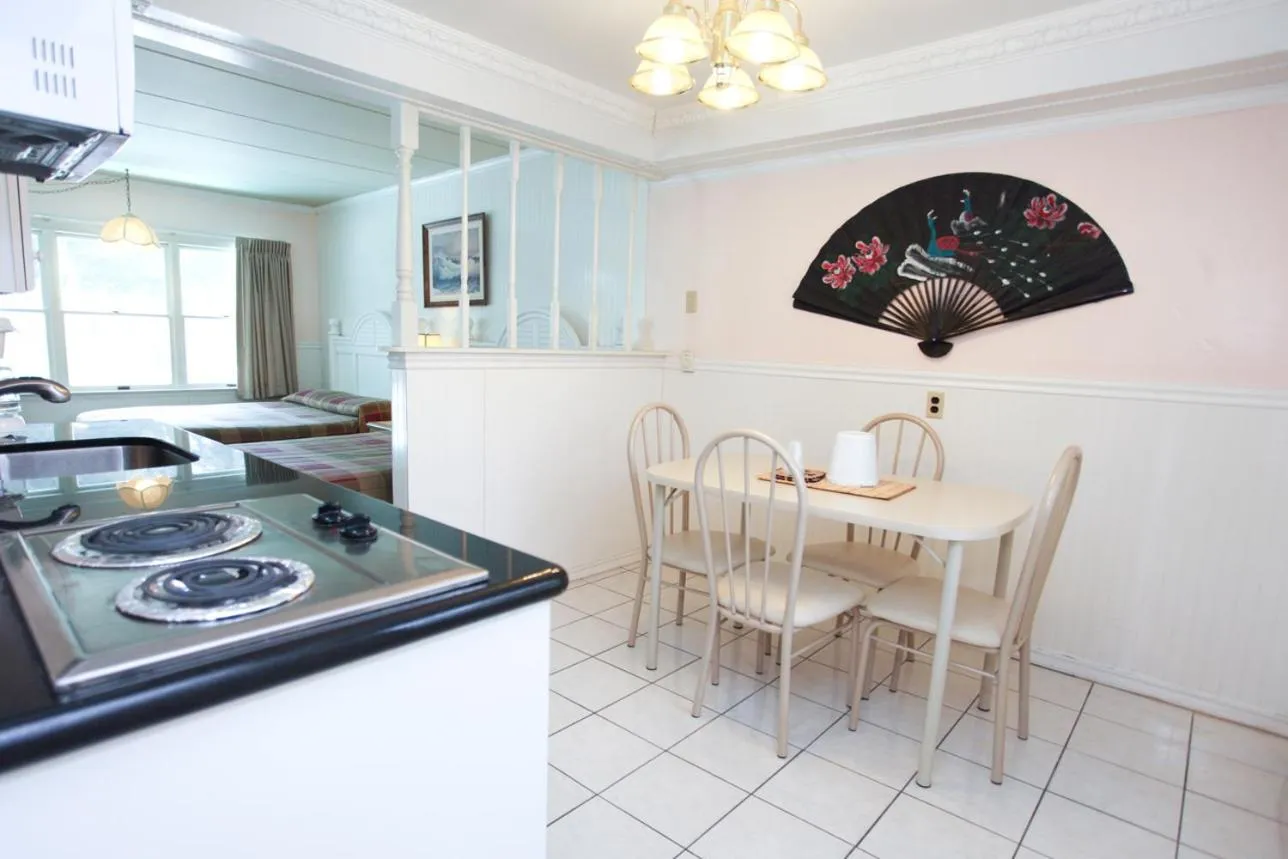 Day in Hyland Motor Inn