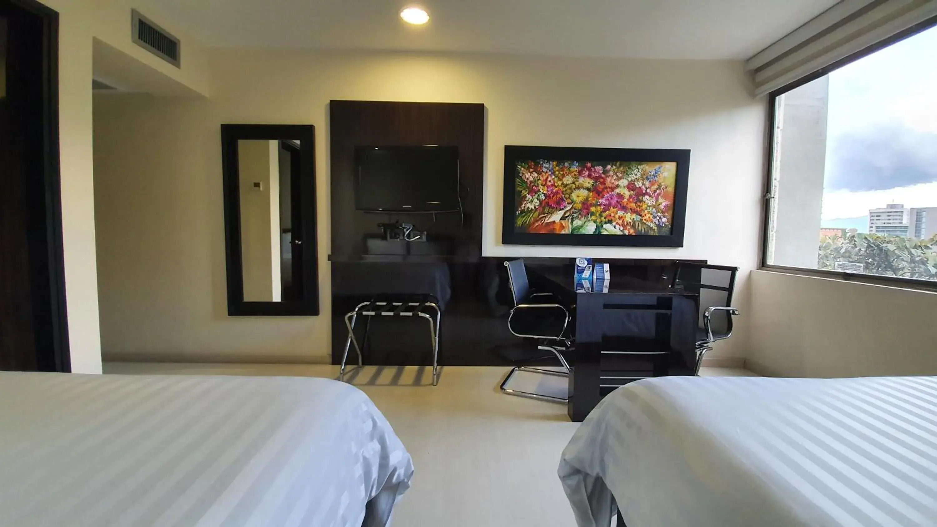 Classic Twin Room in GHL Hotel Portón Medellín Classic Twin Room in GHL Hotel Portón Medellín