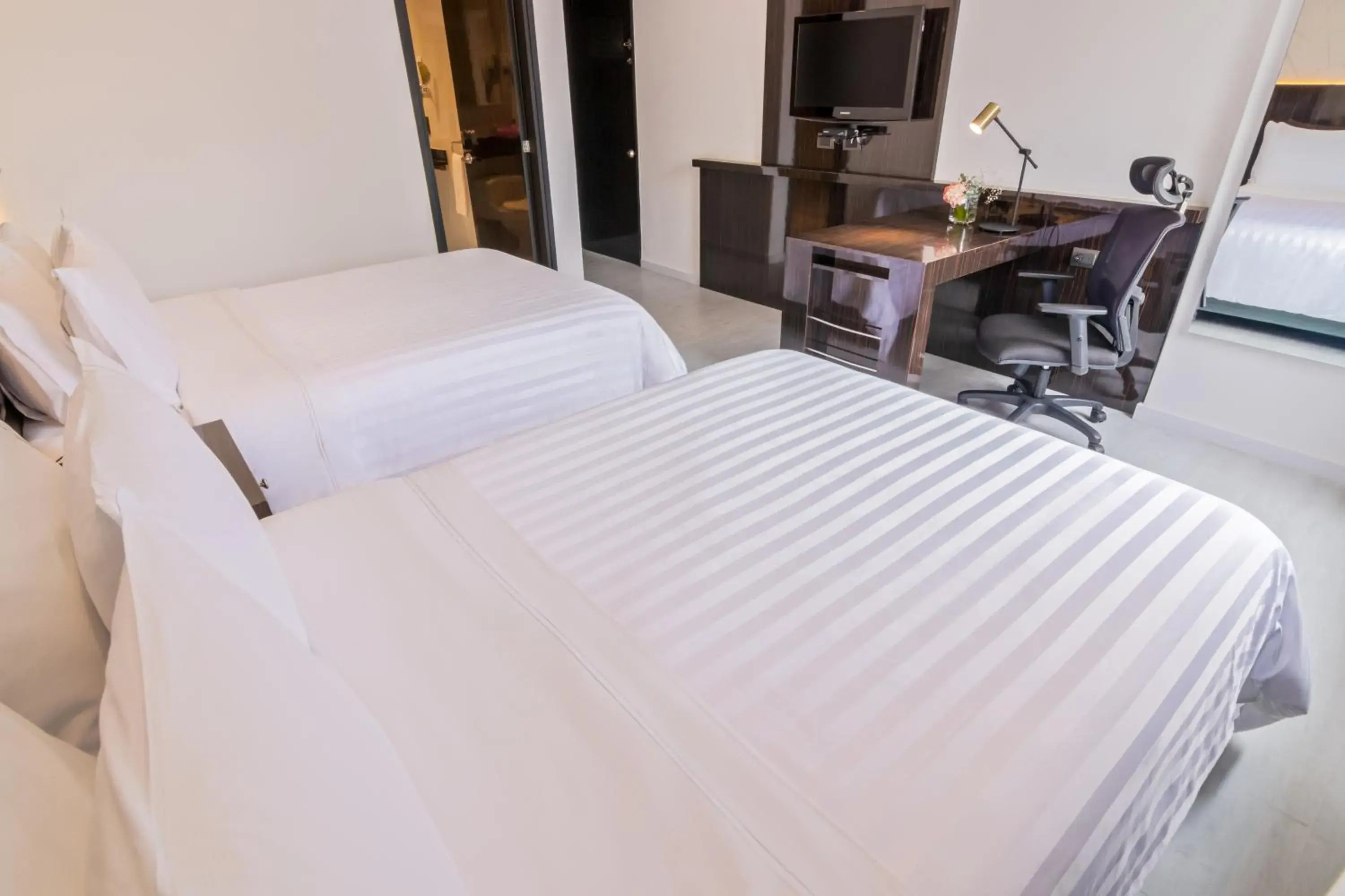 Classic Twin Room in GHL Hotel Portón Medellín Classic Twin Room in GHL Hotel Portón Medellín