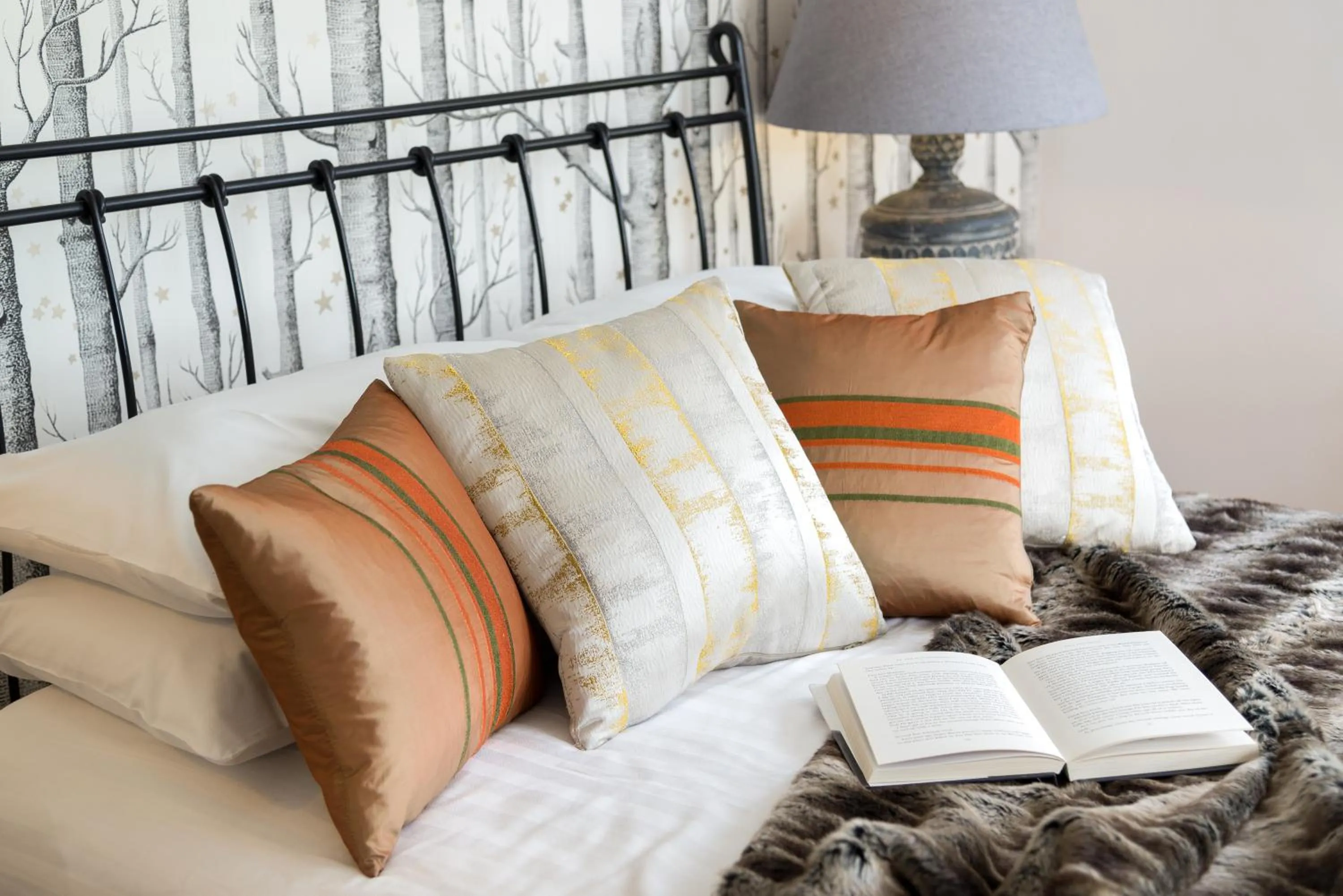 Bedroom, Bed in The Traveller's Rest