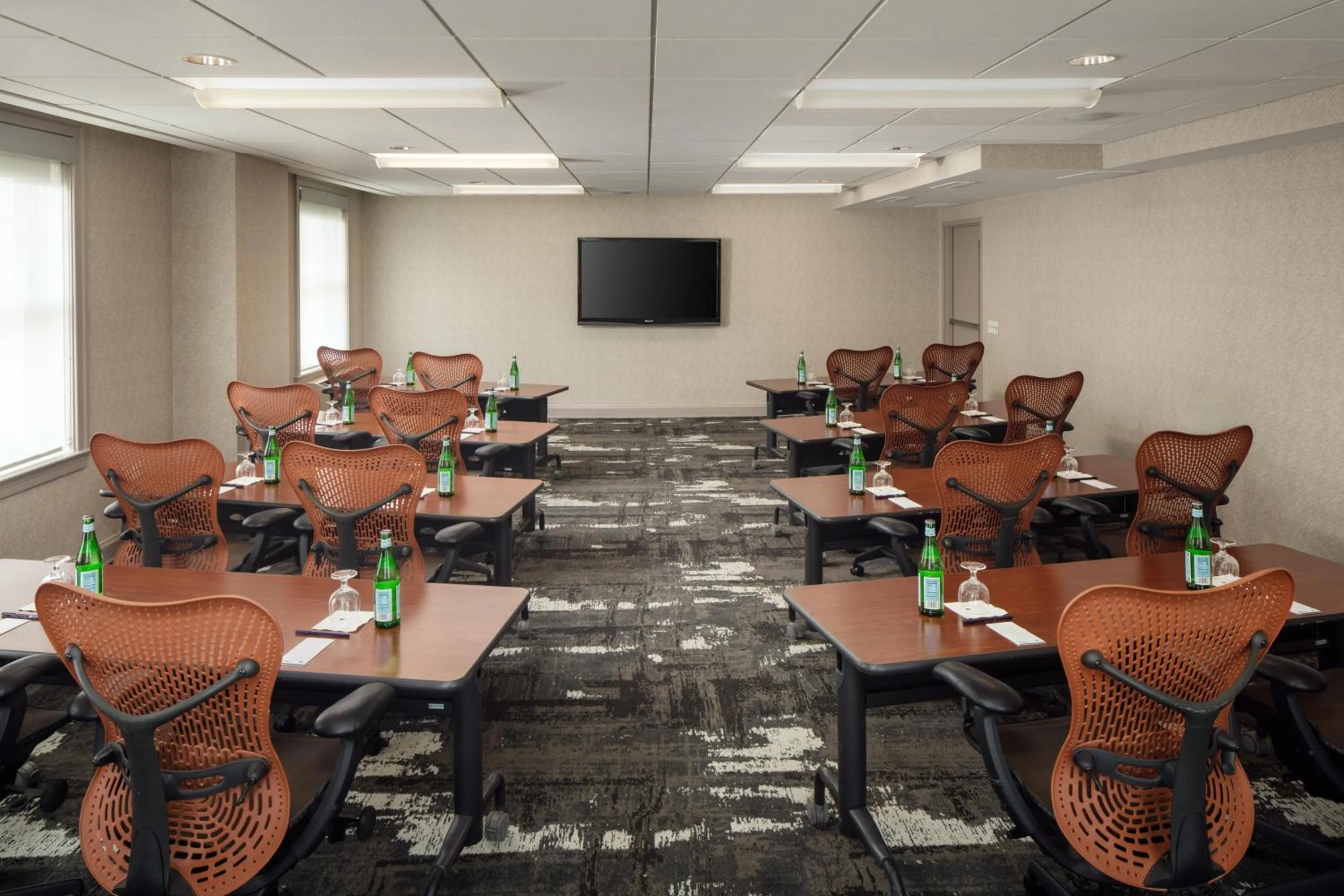 Meeting/conference room in DoubleTree Suites by Hilton Hotel Detroit Downtown - Fort Shelby
