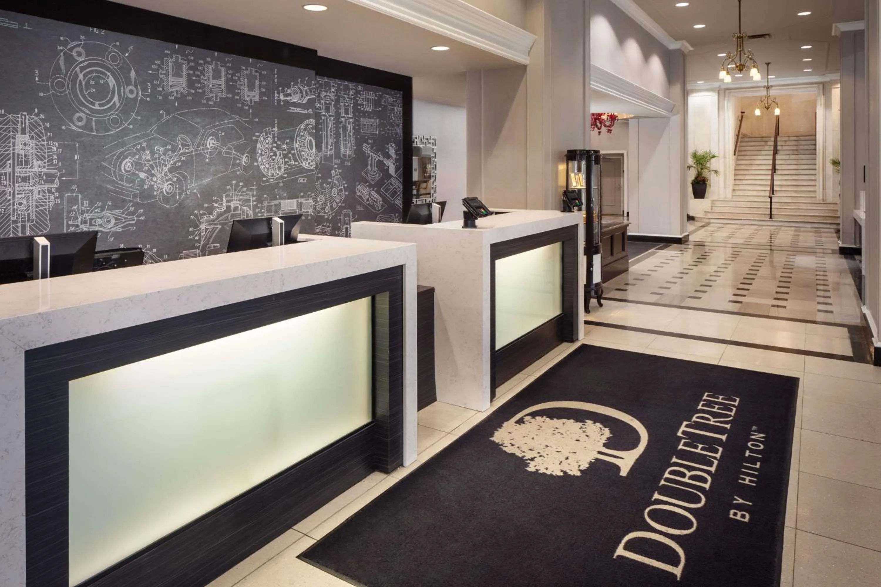 Lobby or reception in DoubleTree Suites by Hilton Hotel Detroit Downtown - Fort Shelby
