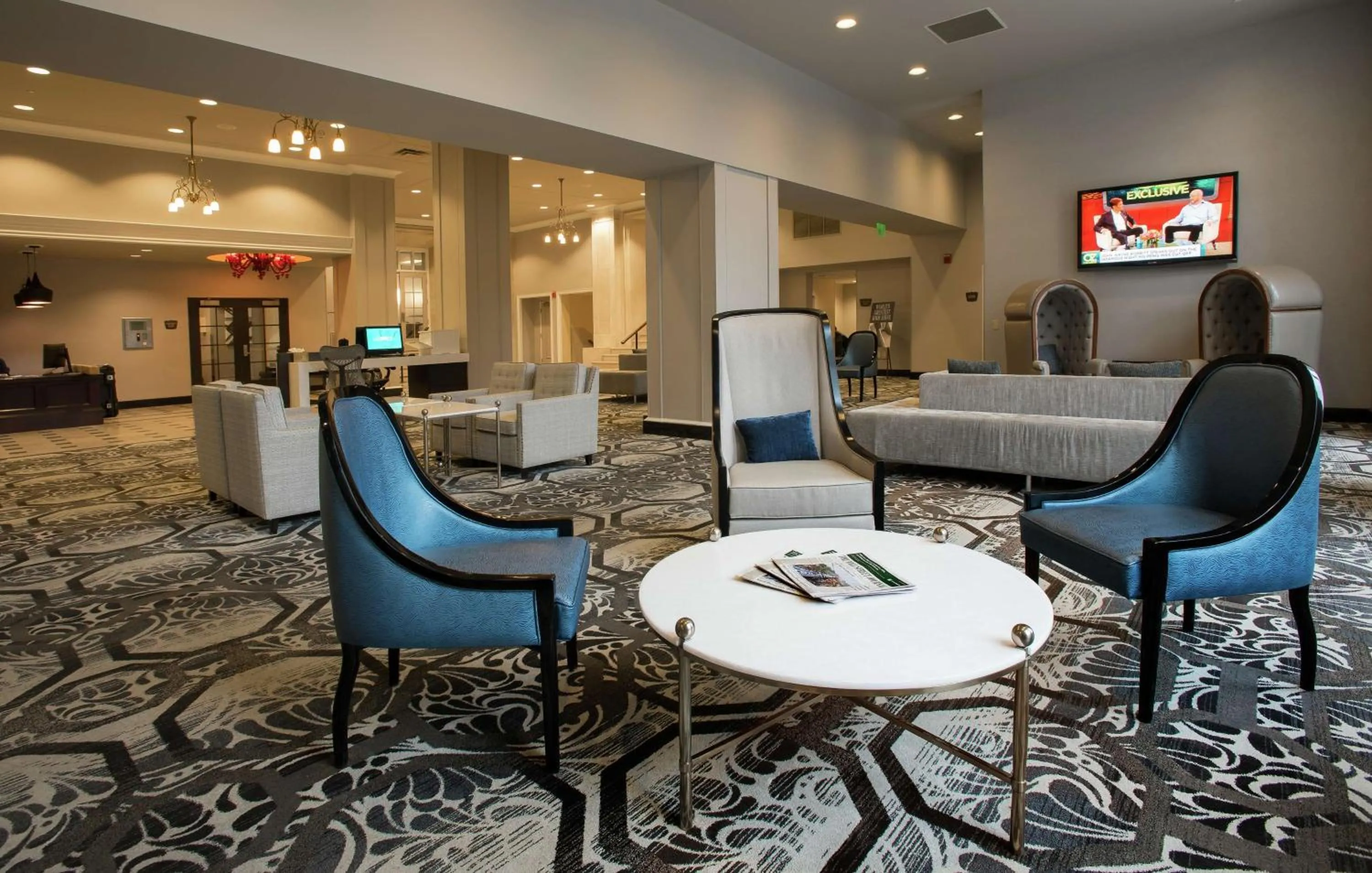 Lobby or reception in DoubleTree Suites by Hilton Hotel Detroit Downtown - Fort Shelby