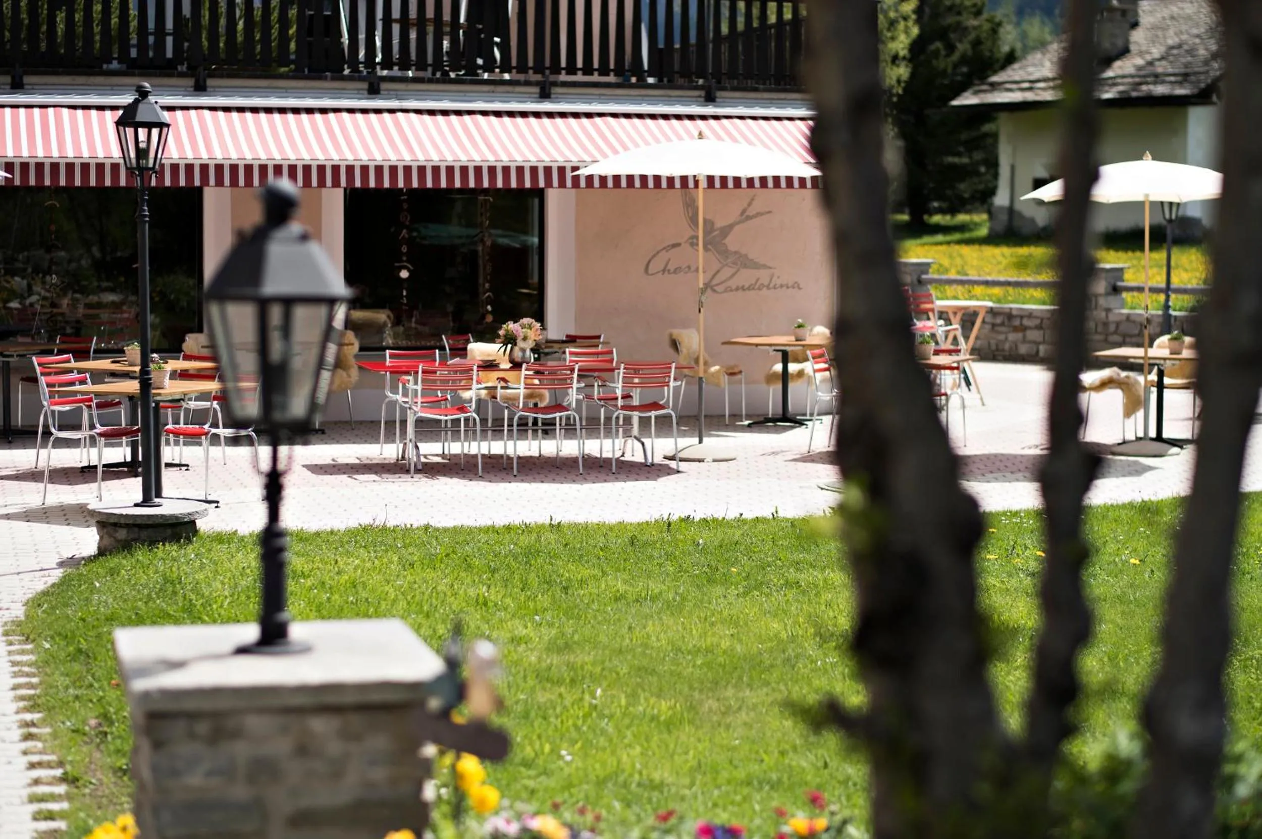 Restaurant/places to eat in Hotel Chesa Randolina