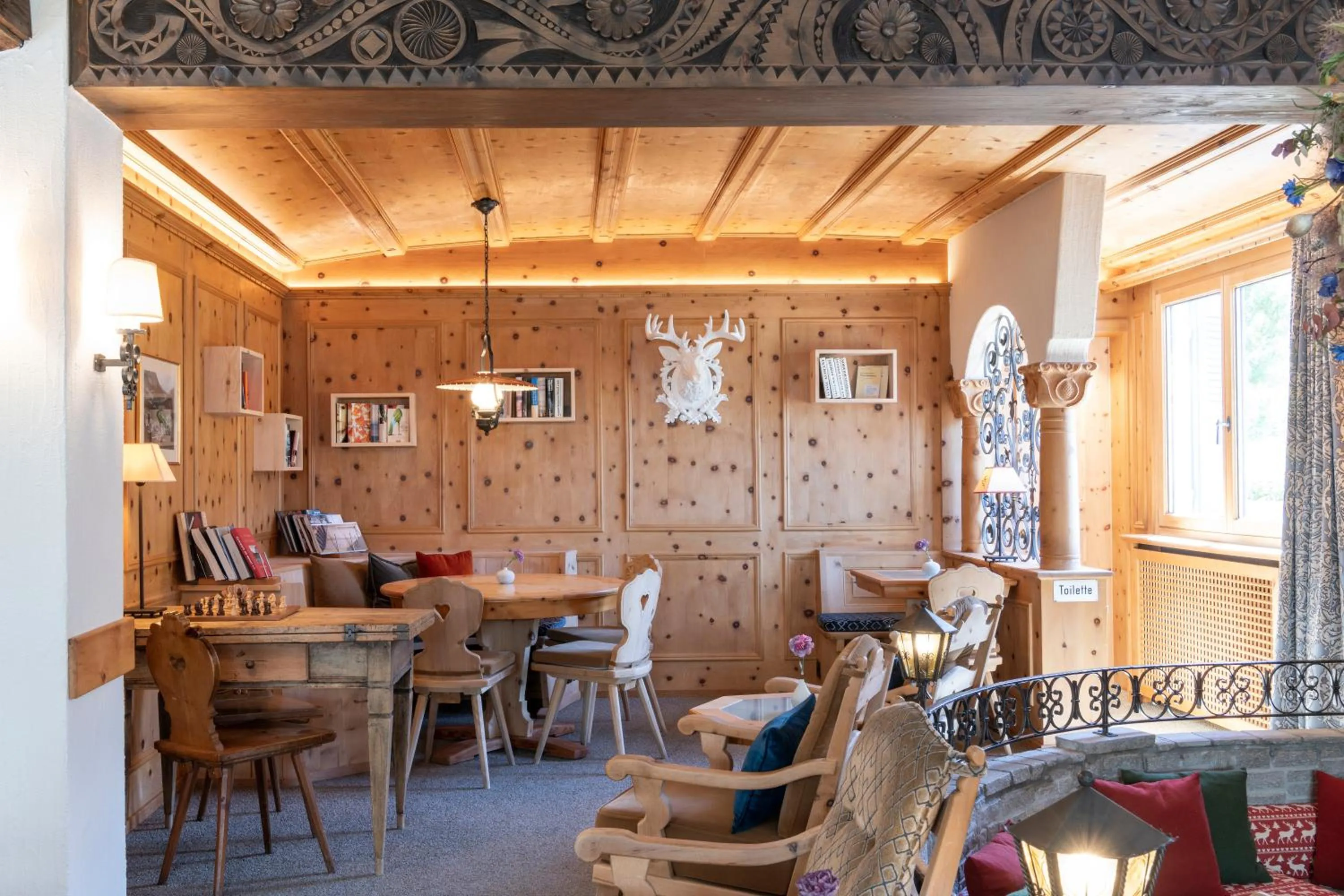 Restaurant/places to eat in Hotel Chesa Randolina