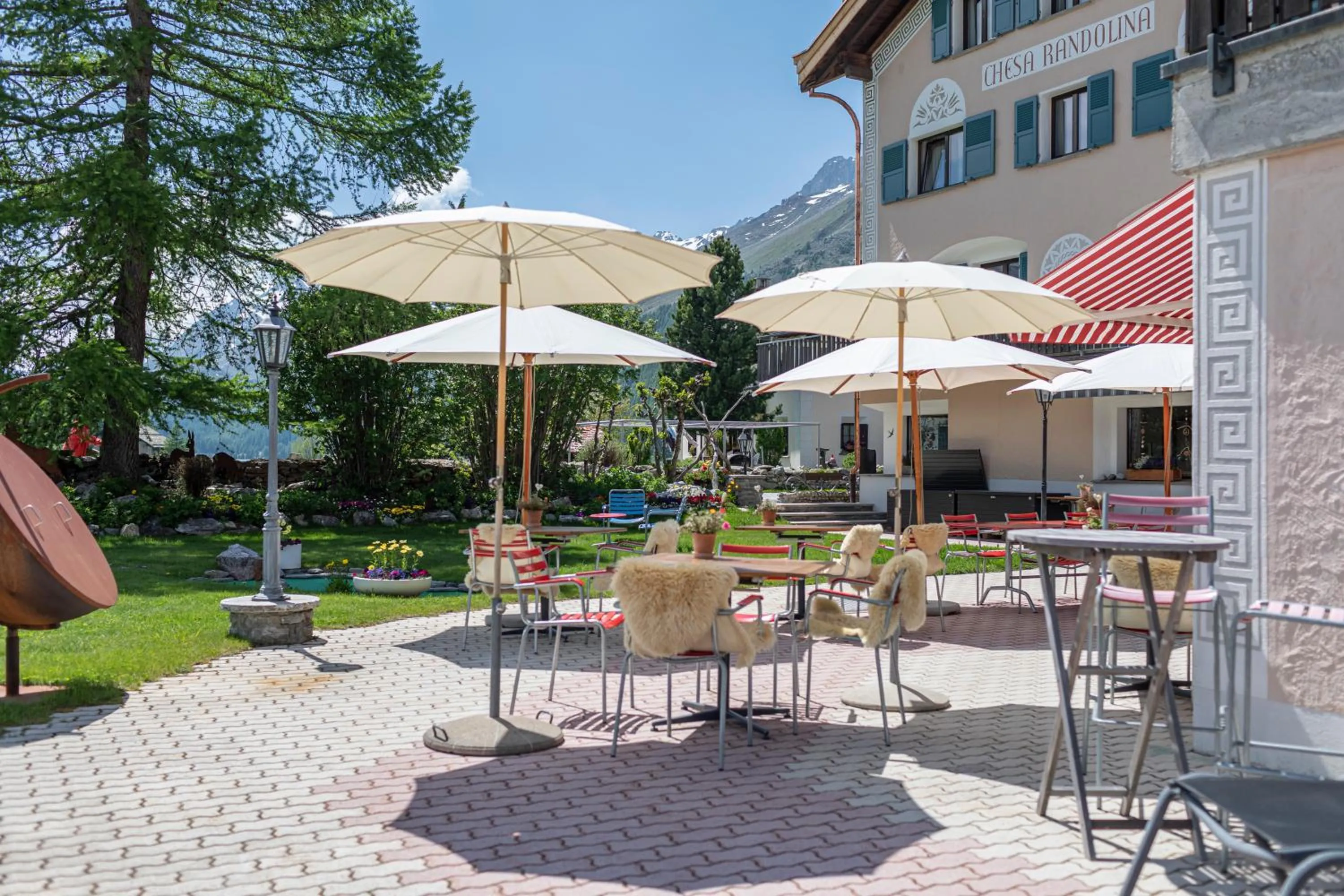 Restaurant/places to eat in Hotel Chesa Randolina