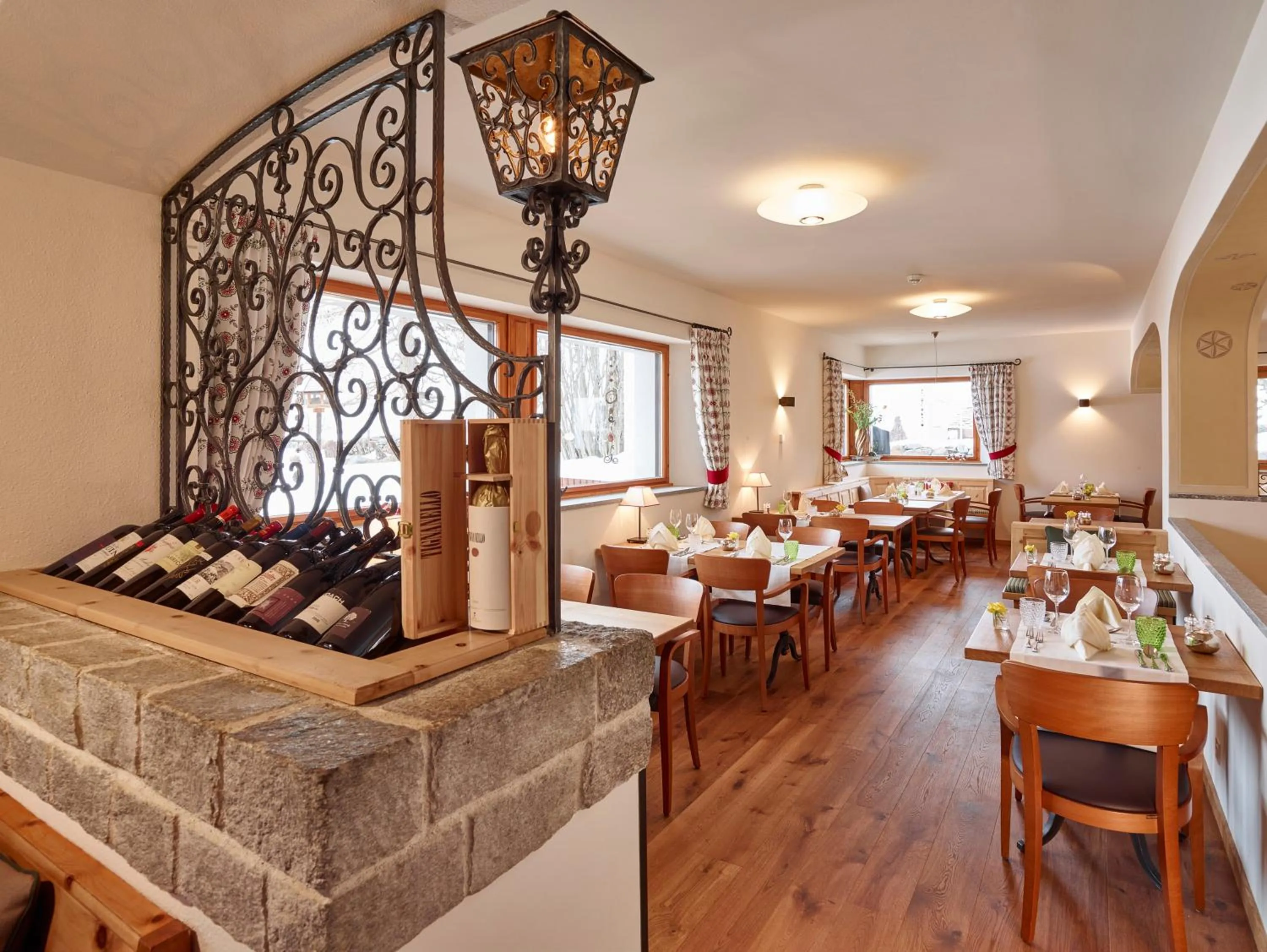 Restaurant/places to eat in Hotel Chesa Randolina
