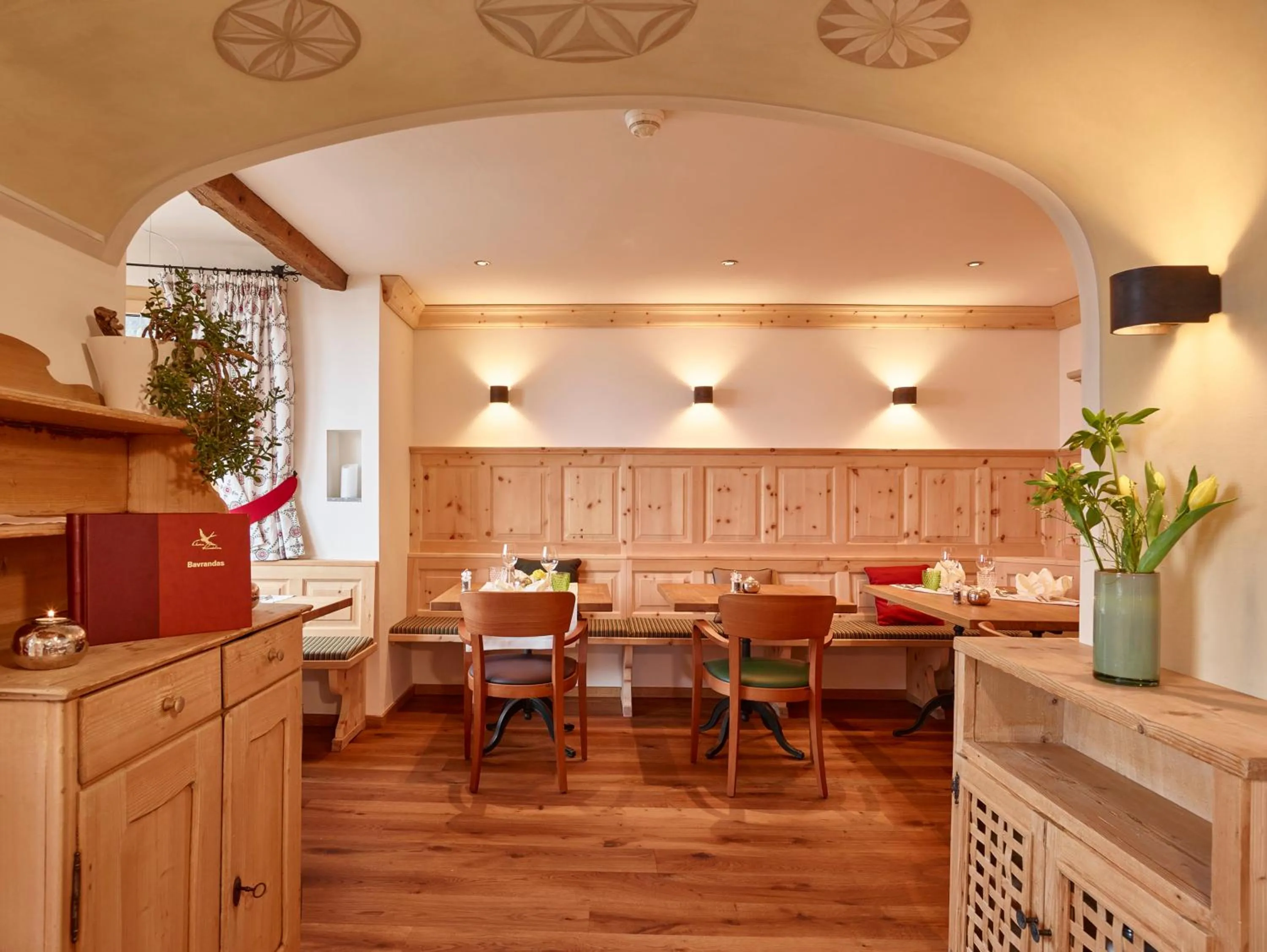 Restaurant/places to eat in Hotel Chesa Randolina