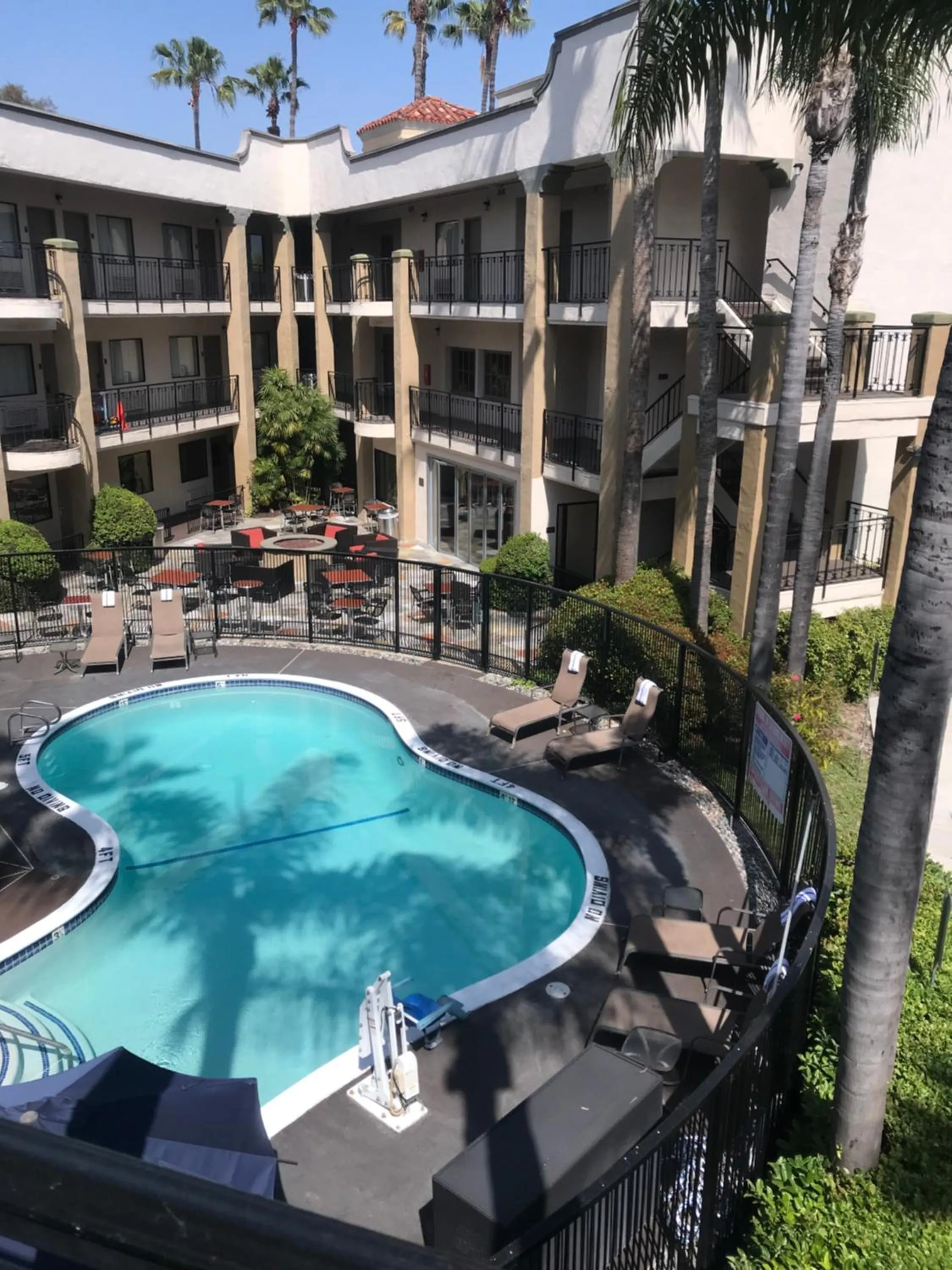 Property building in Comfort Inn & Suites Orange County John Wayne Airport