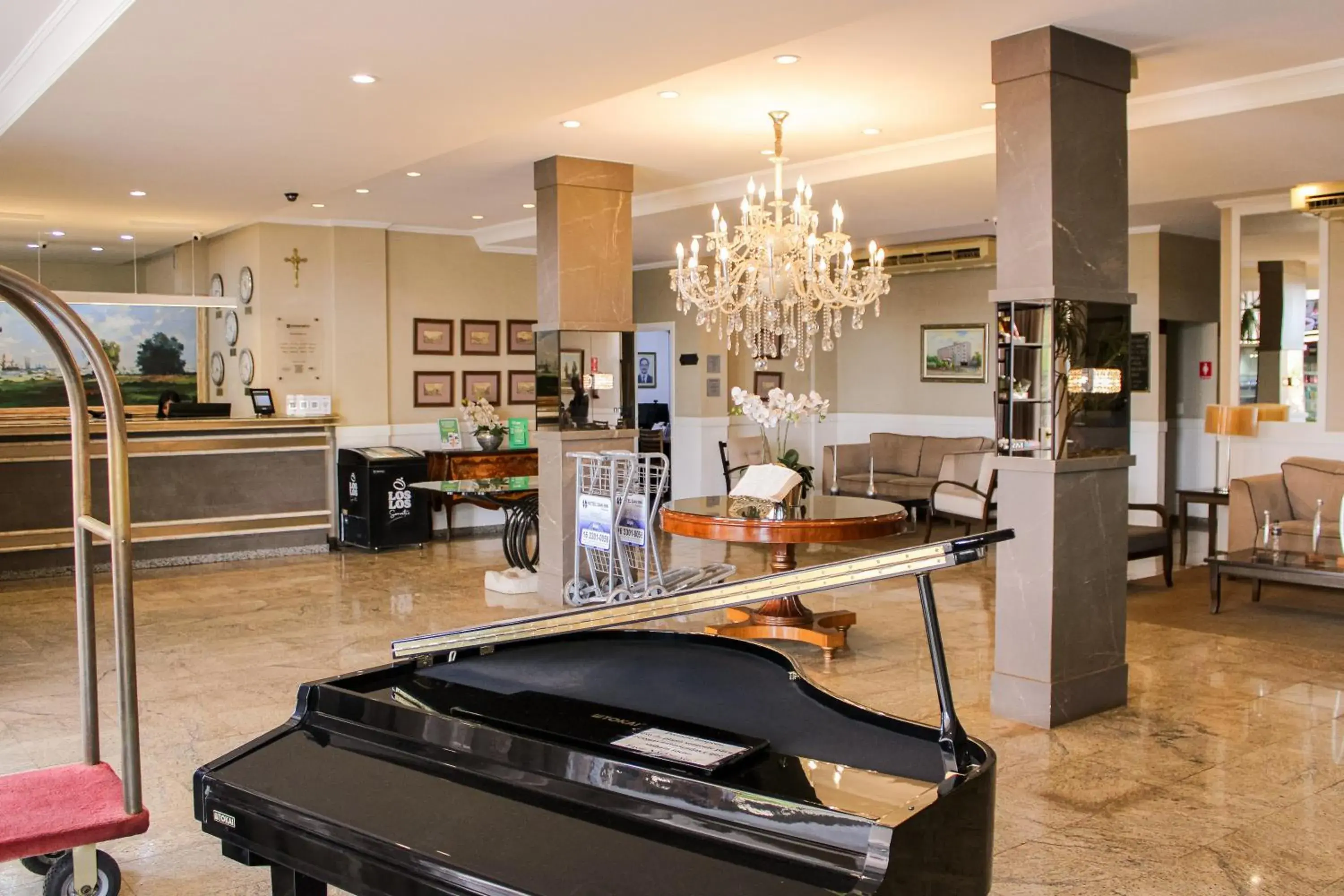 Lobby or reception in Hotel Dan Inn Araraquara by Nacional Inn Lobby or reception in Hotel Dan Inn Araraquara by Nacional Inn