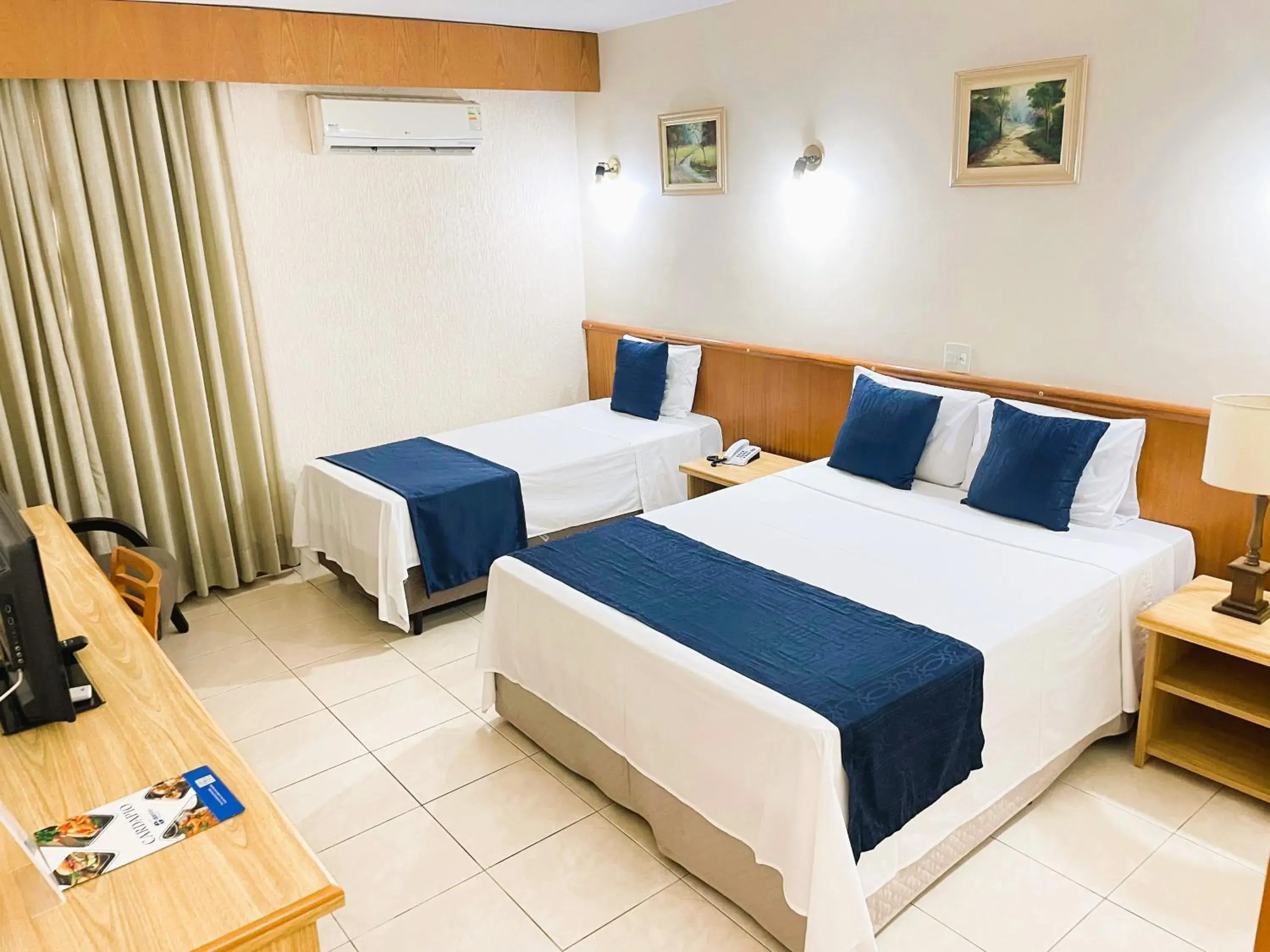 Bedroom, Bed in Hotel Dan Inn Araraquara by Nacional Inn Bedroom, Bed in Hotel Dan Inn Araraquara by Nacional Inn