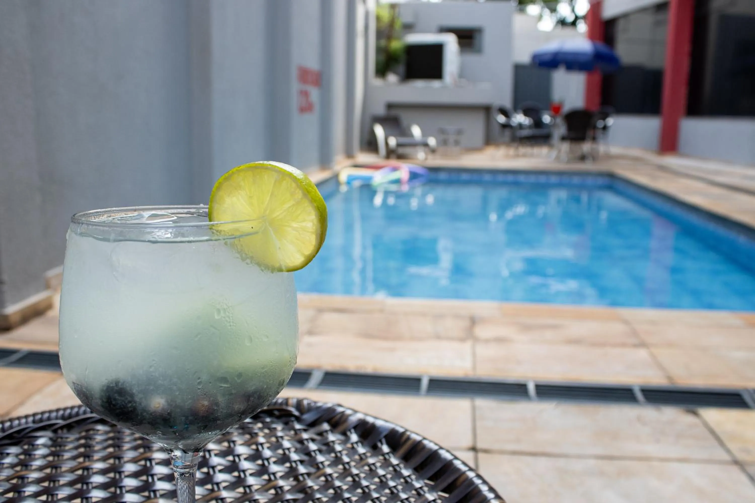 Swimming pool in Hotel Dan Inn Araraquara by Nacional Inn