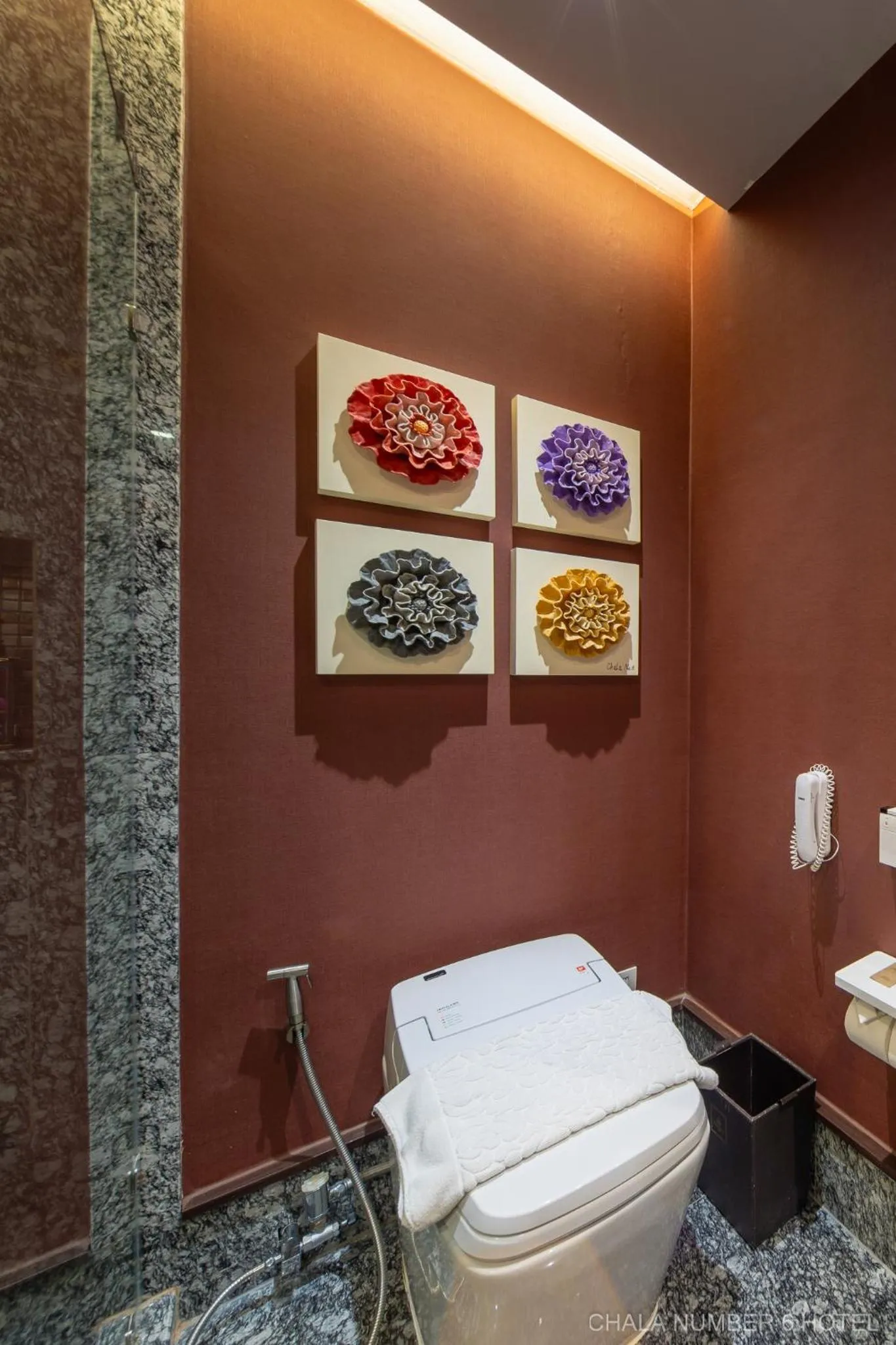 Bathroom in Chala Number6