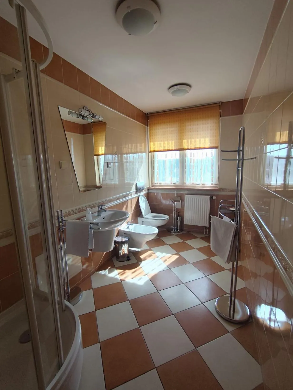 Toilet in Gosciniec Tombor