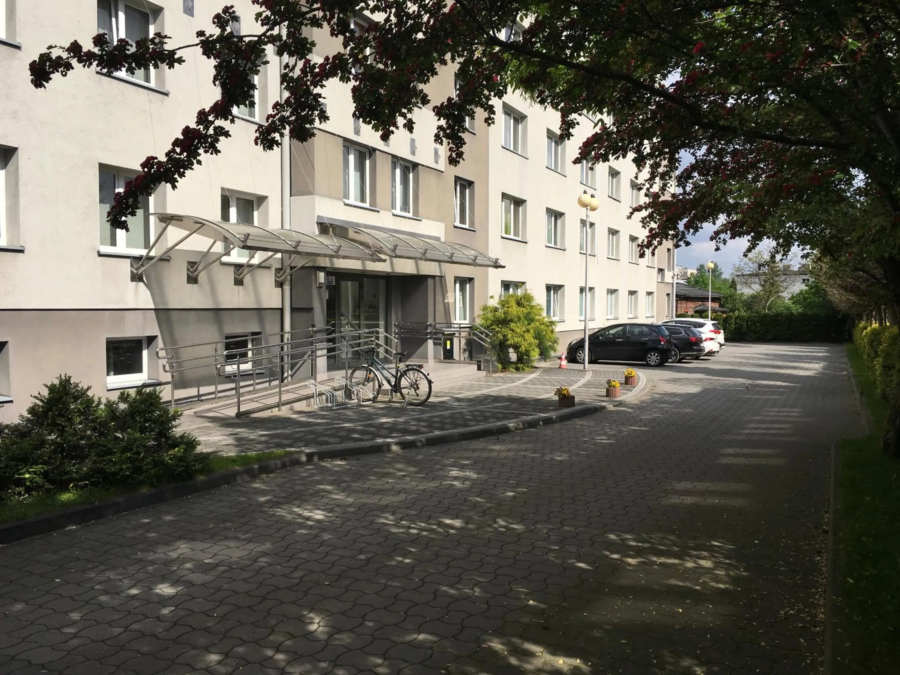 Facade/entrance in Gosciniec Tombor