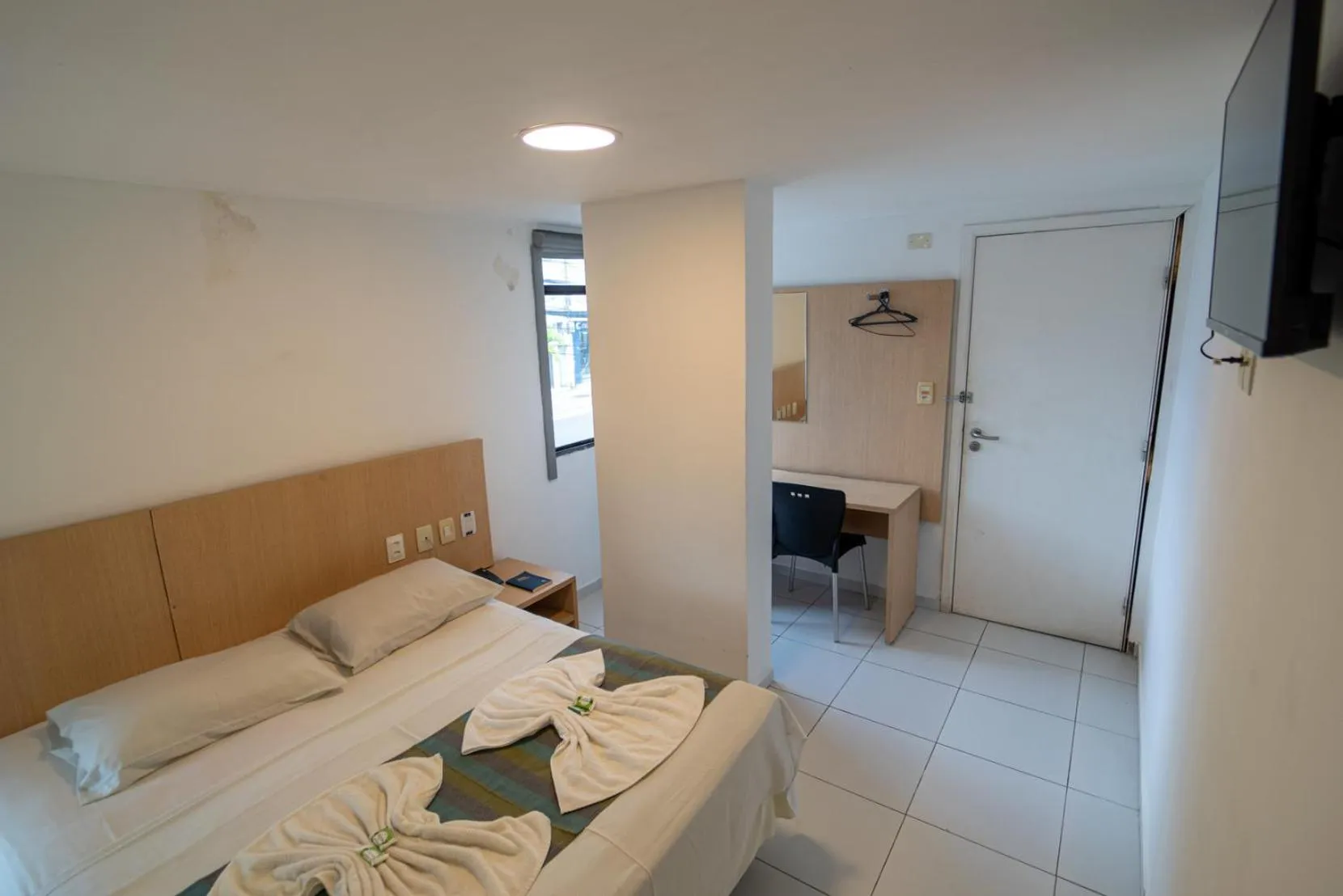 Bed in Lagoa Park Hotel