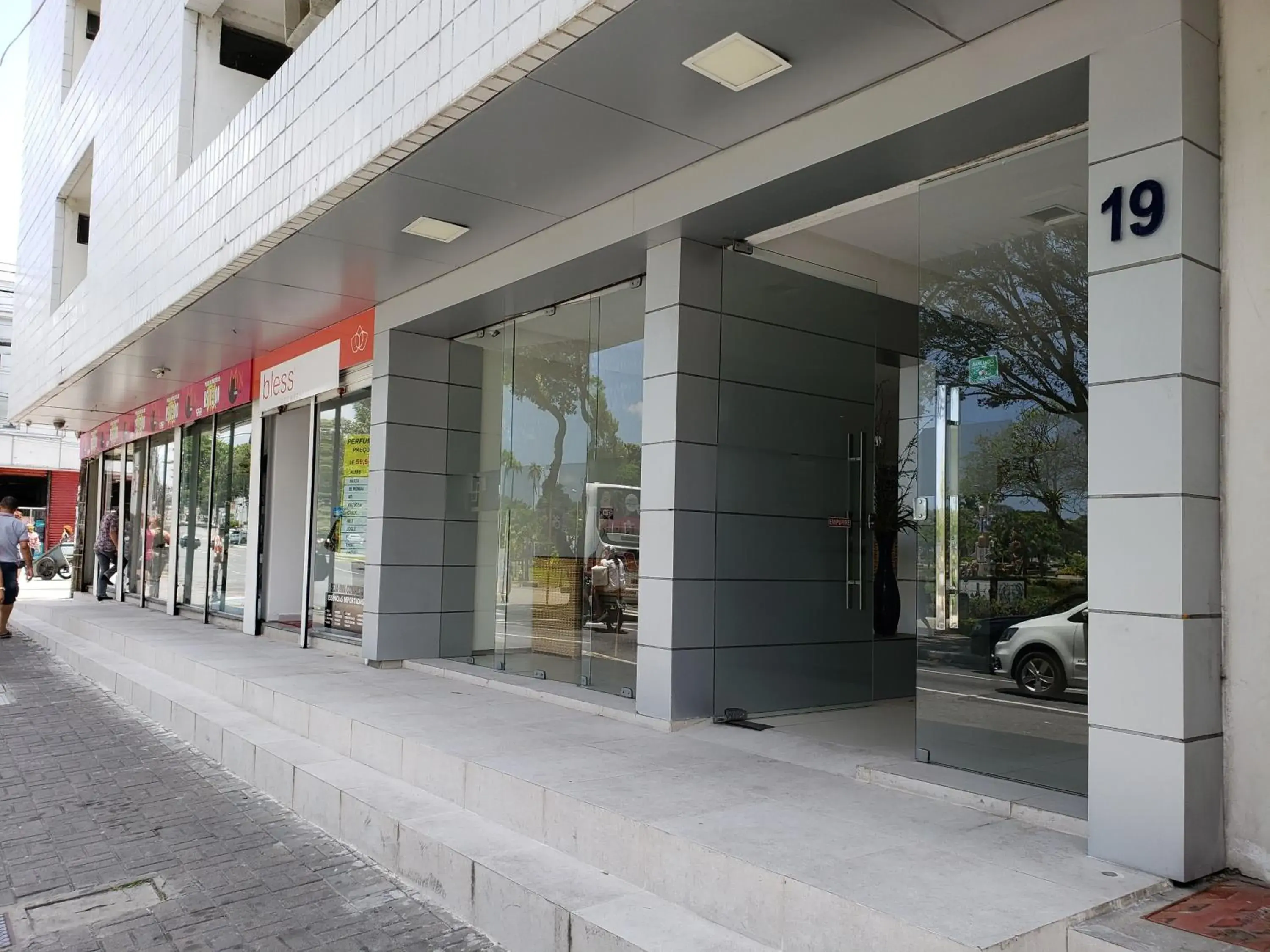 Property building in Lagoa Park Hotel Property building in Lagoa Park Hotel