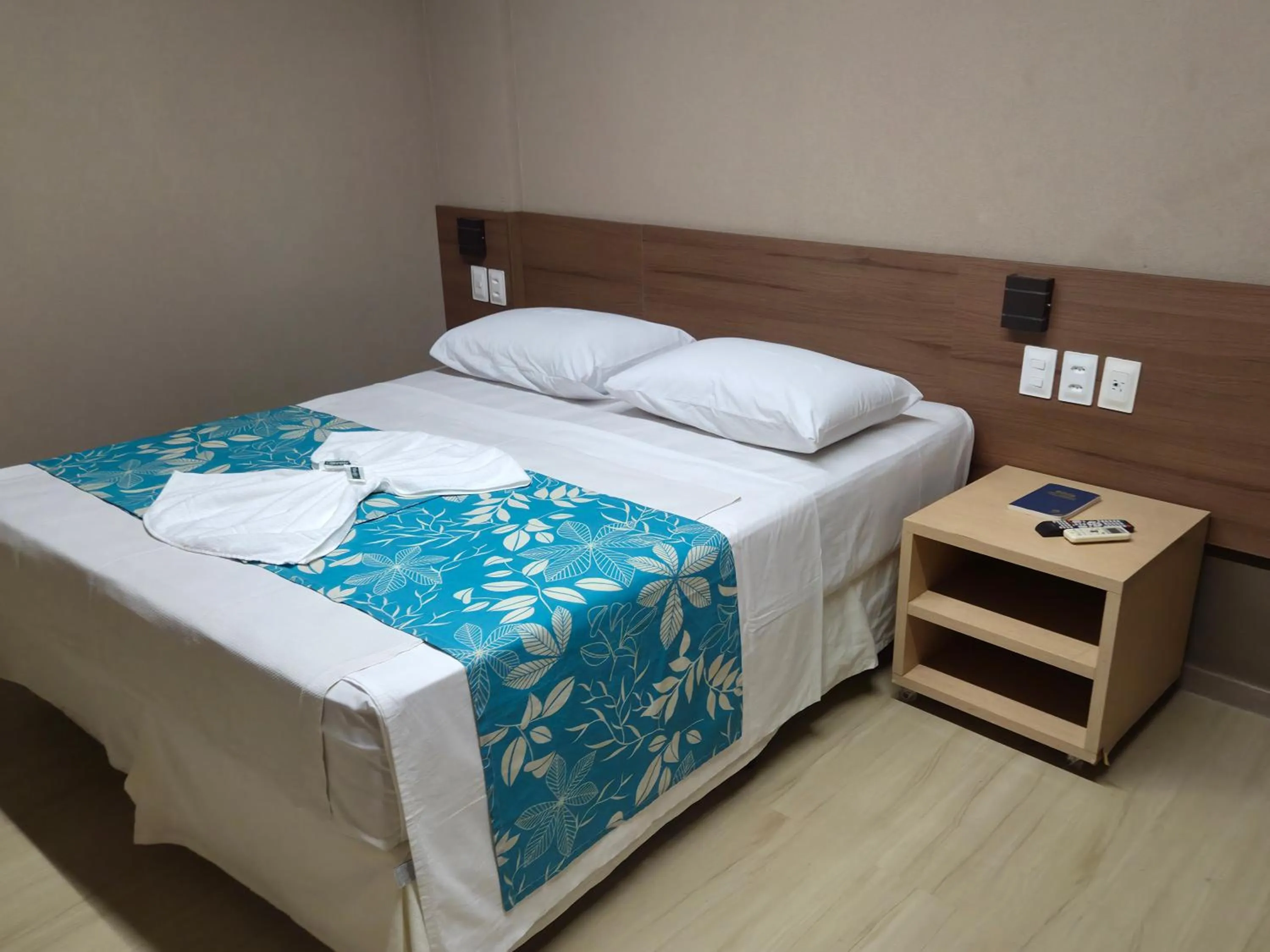 Bedroom, Bed in Lagoa Park Hotel