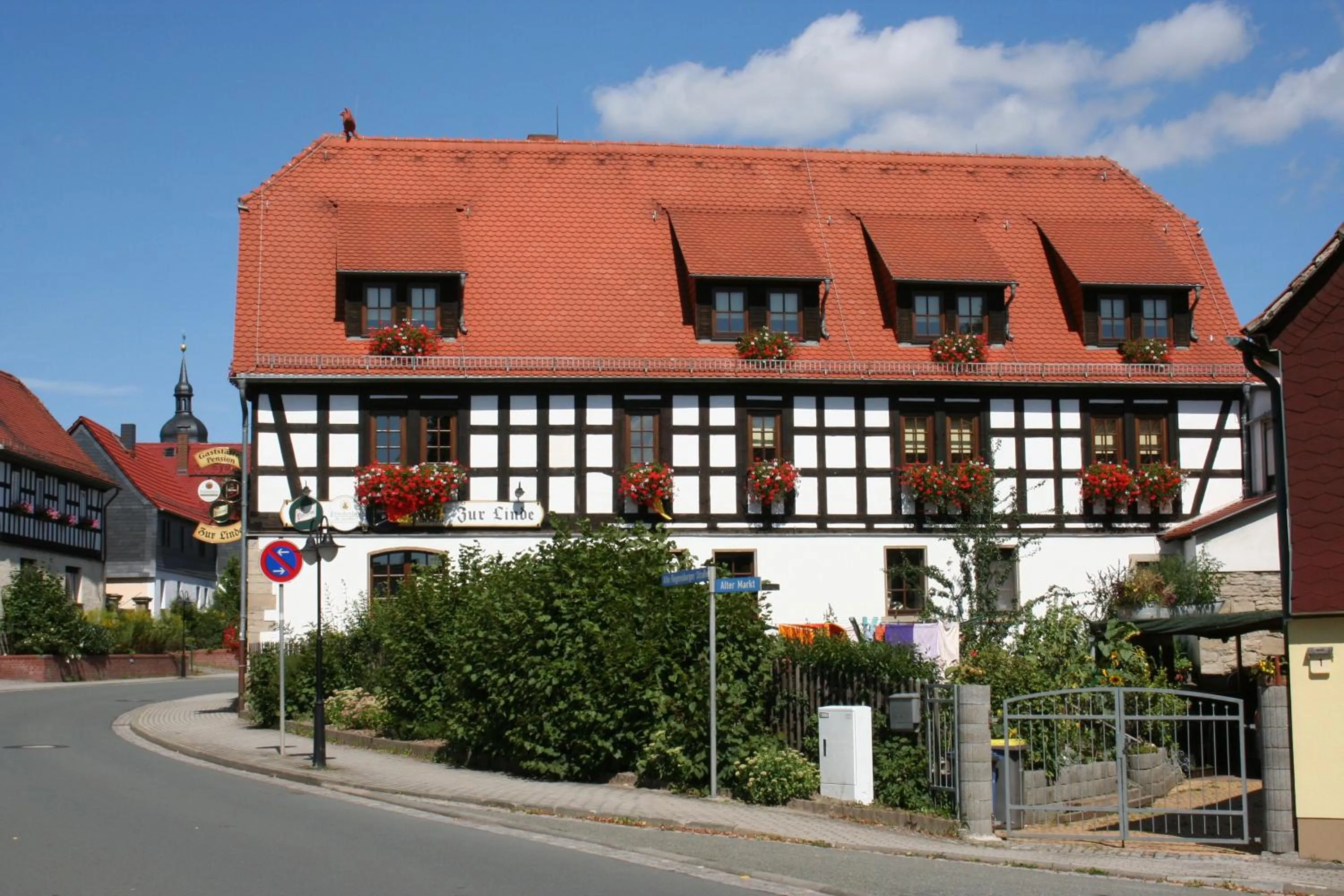 Property building in Gasthaus & Hotel Zur Linde