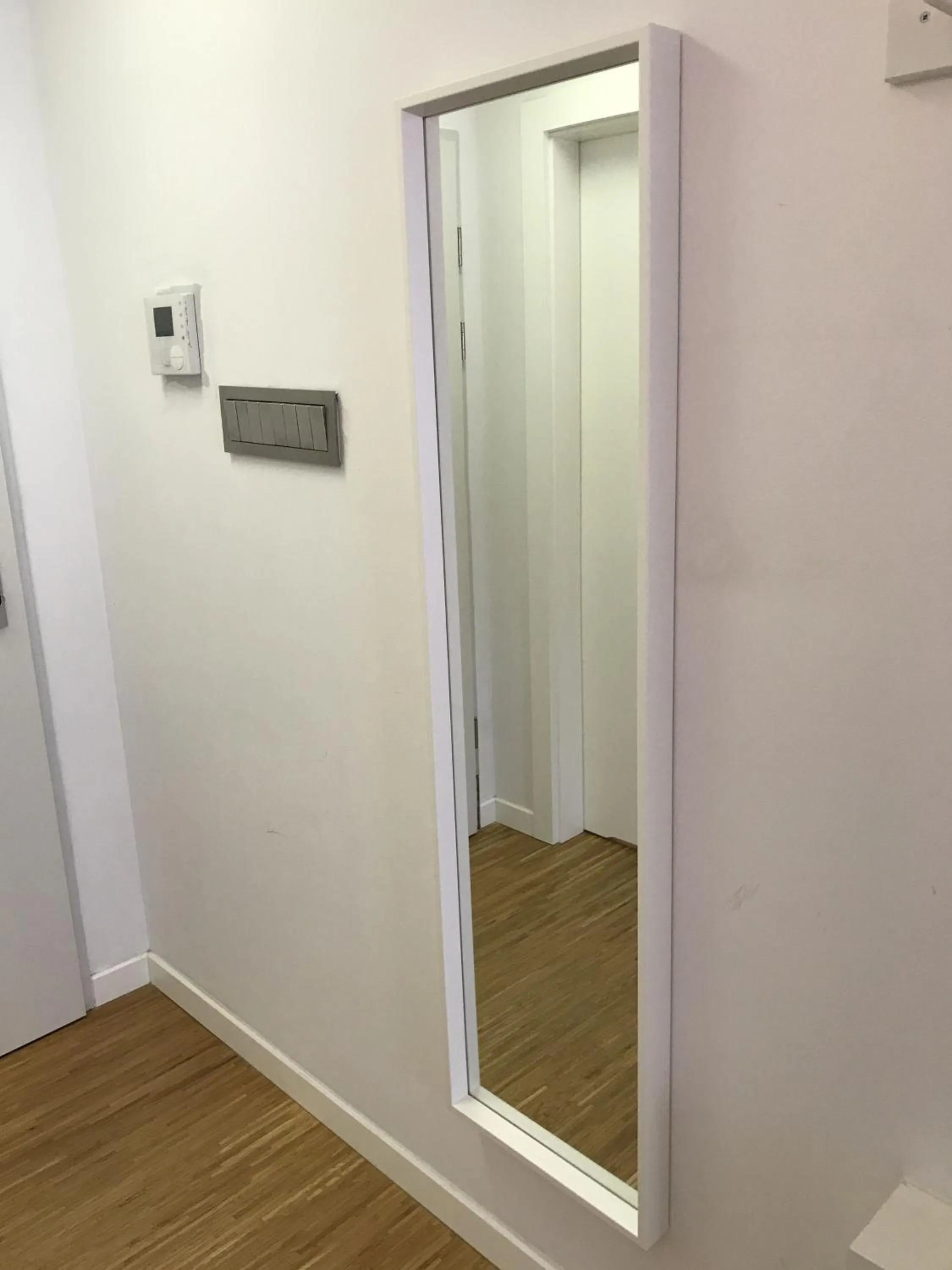 Decorative detail in Szucha Apartments