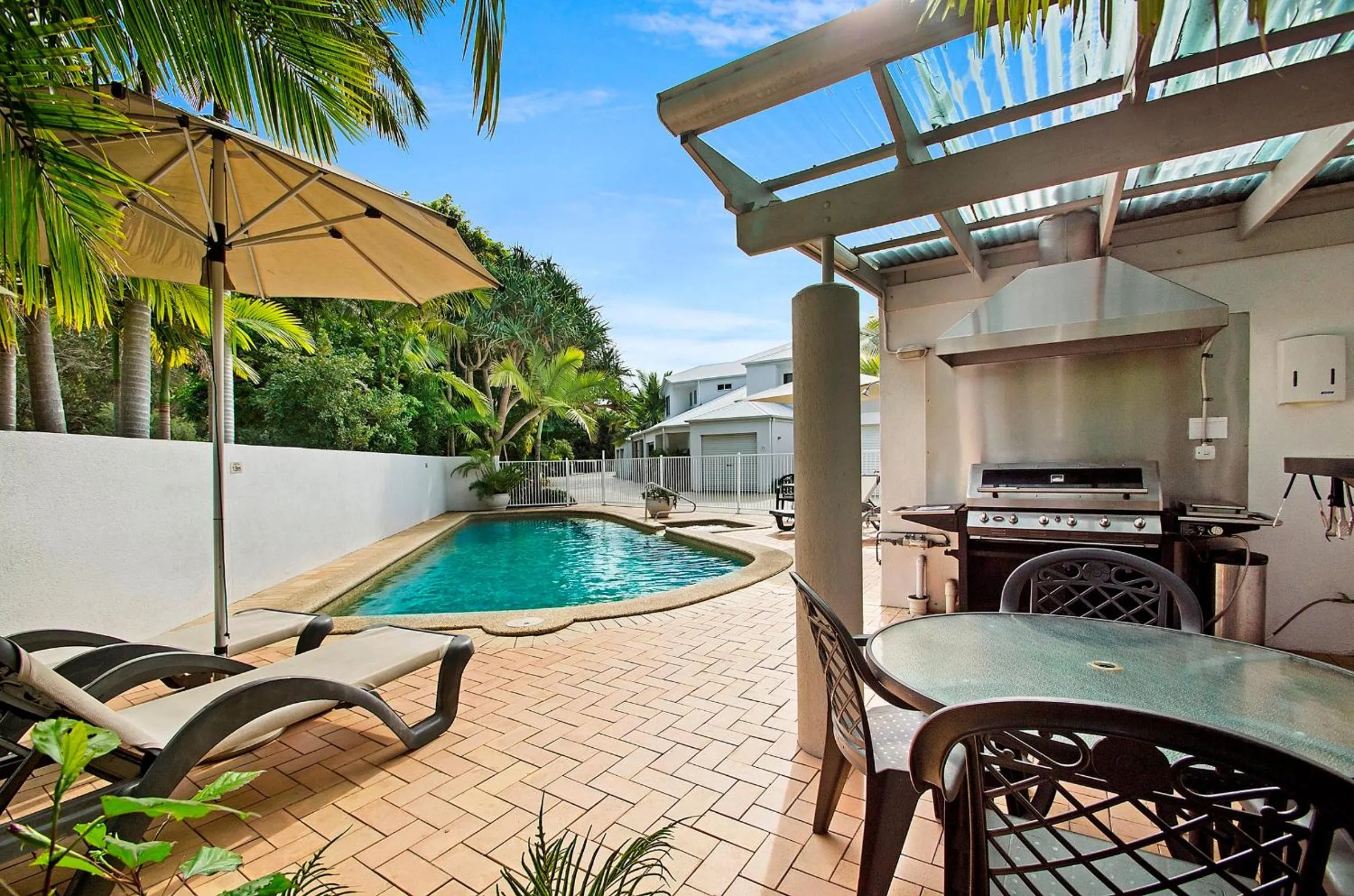 Swimming pool in Portside Noosa Waters