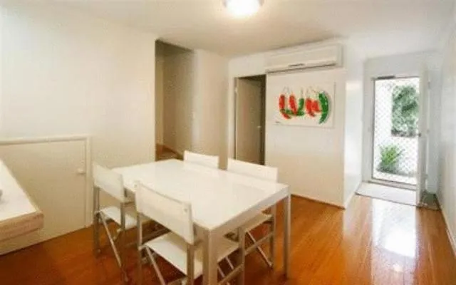 Dining area in Portside Noosa Waters